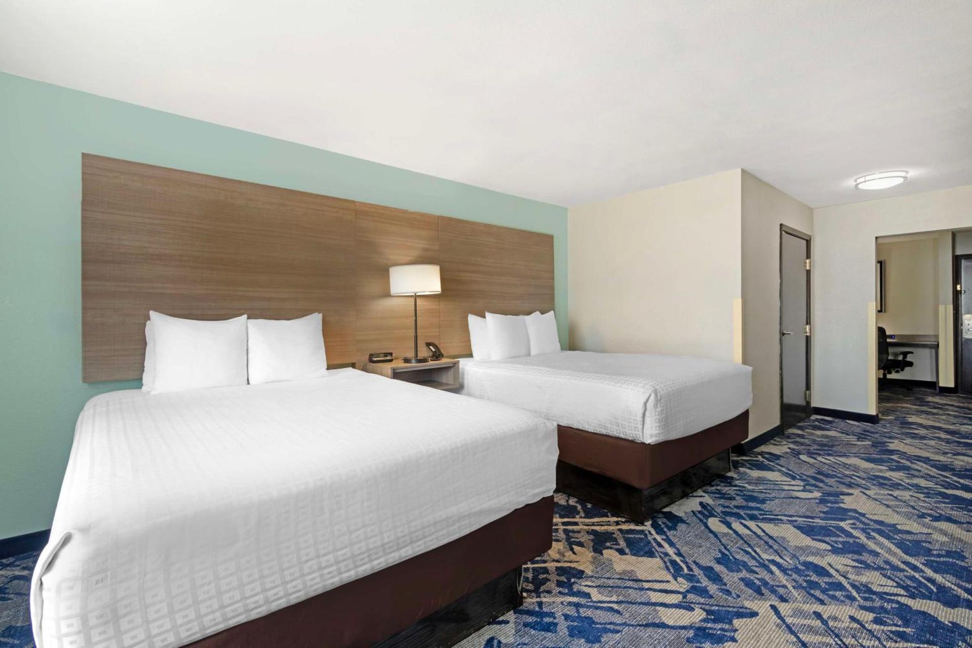 Best Western Savannah Airport Inn & Suites photo 15