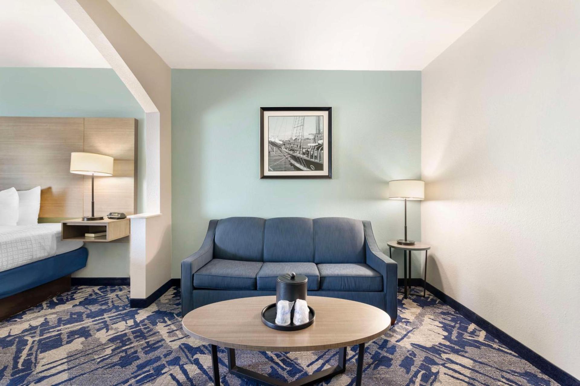 Best Western Savannah Airport Inn & Suites photo 23