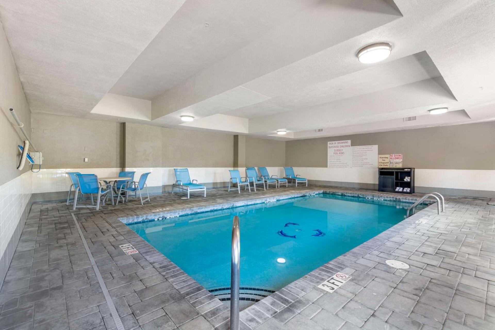 Best Western Savannah Airport Inn & Suites photo 41