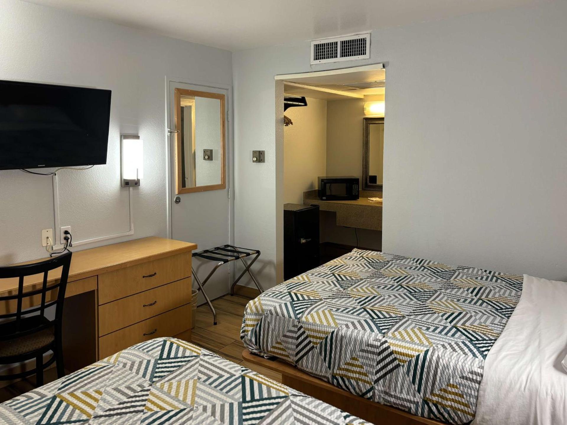 Motel 6 Riviera Beach FL photo 6