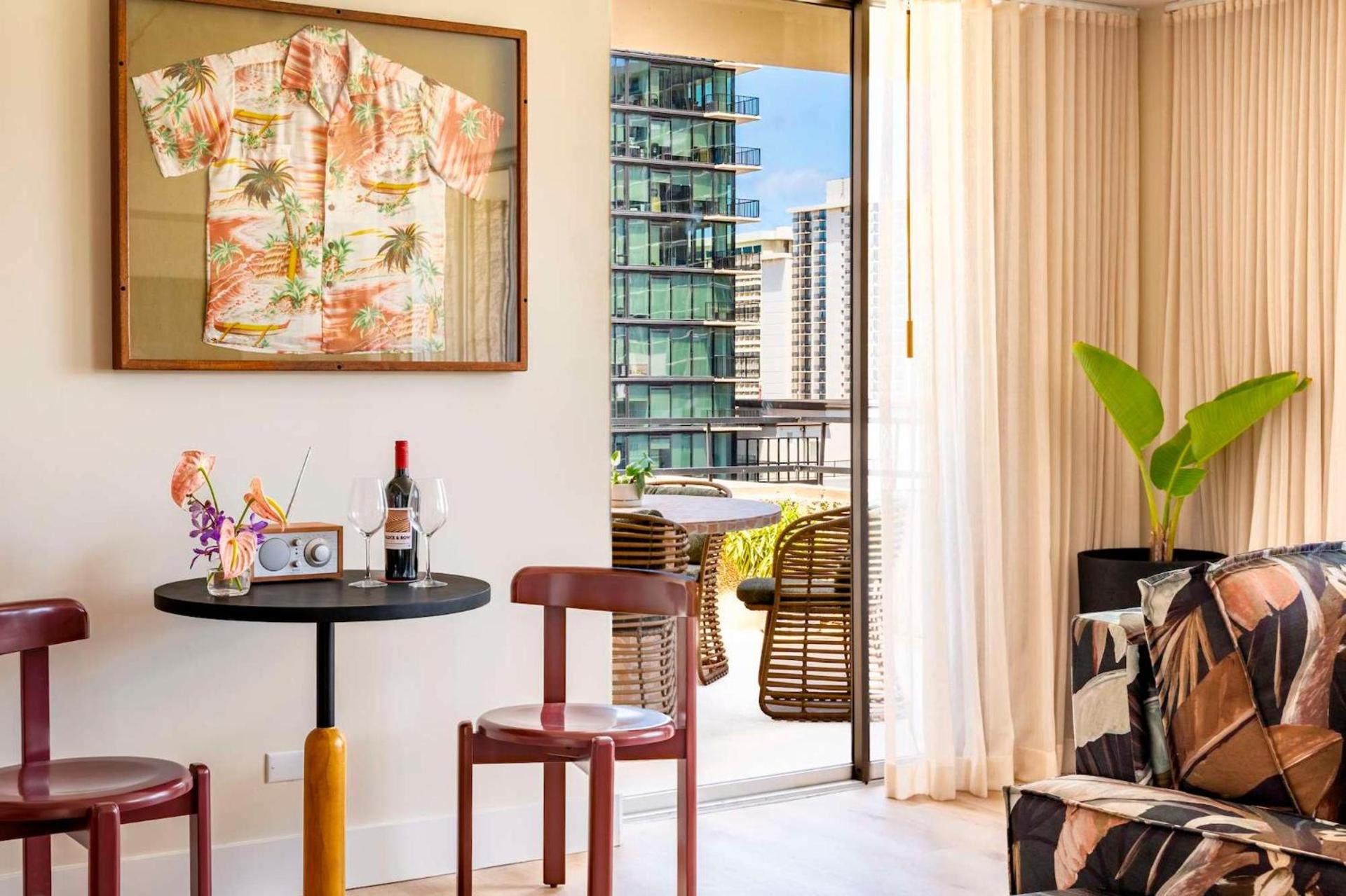 Wayfinder Waikiki - Voted Top 10 Best Hotels in Hawaii! photo 90