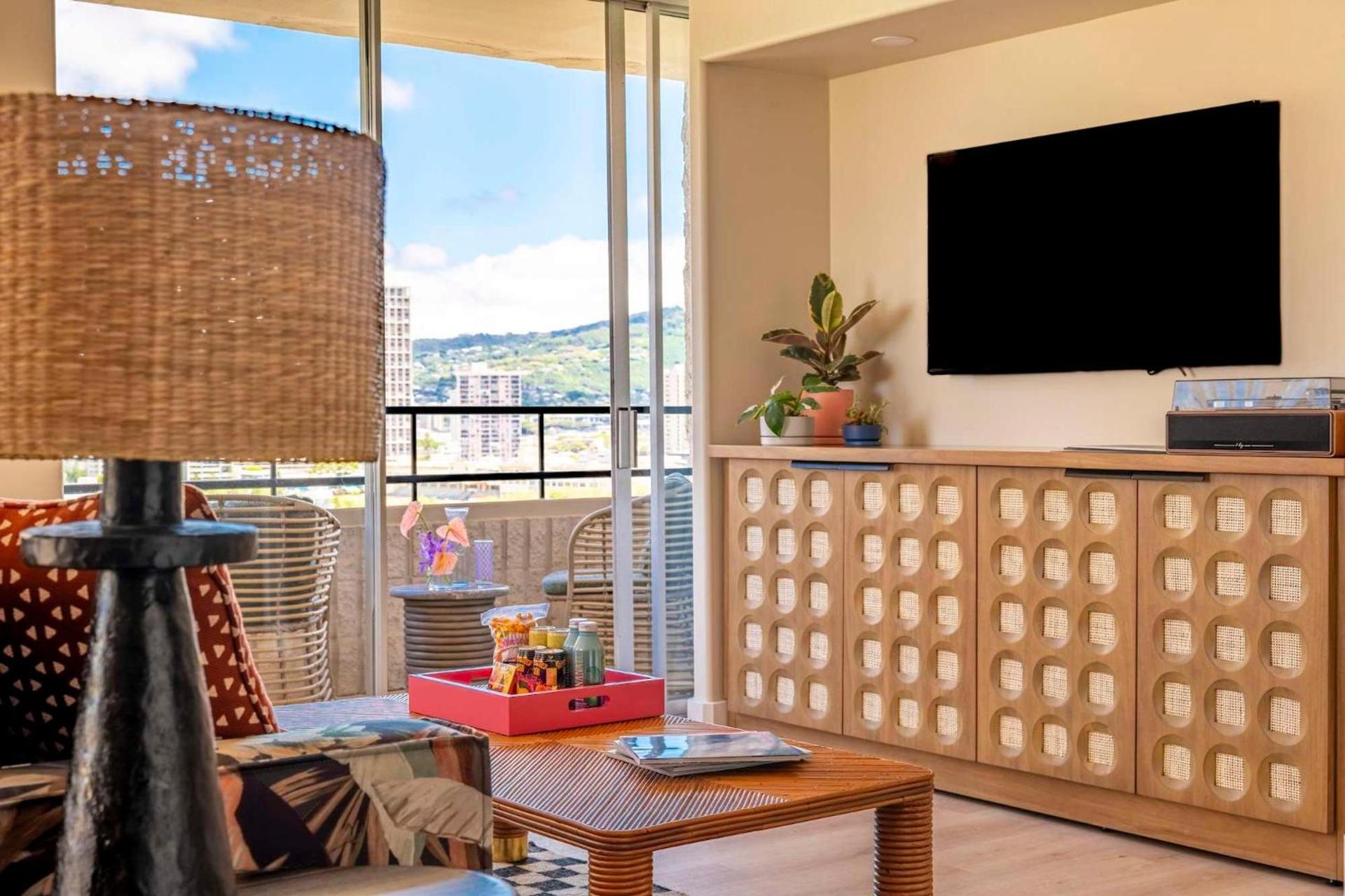 Wayfinder Waikiki - Voted Top 10 Best Hotels in Hawaii! photo 87
