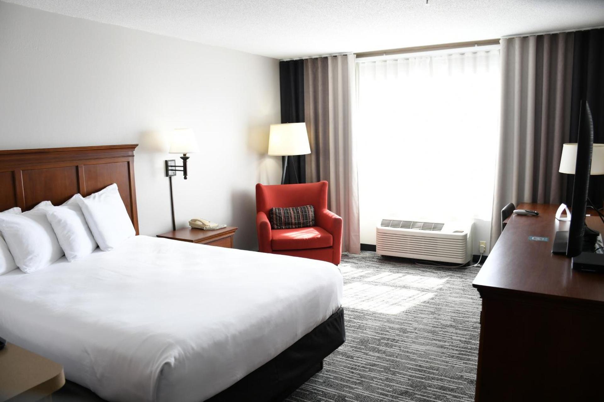 HARMONY INN & SUITES photo 67