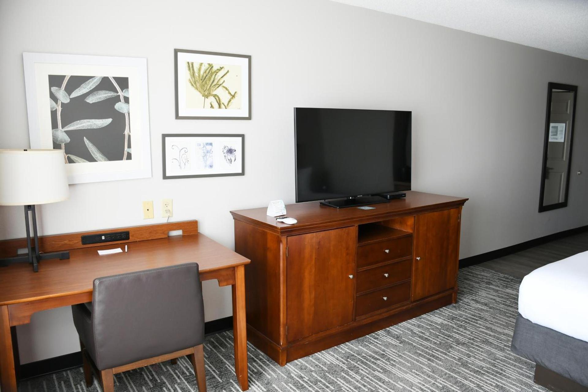 HARMONY INN & SUITES photo 6