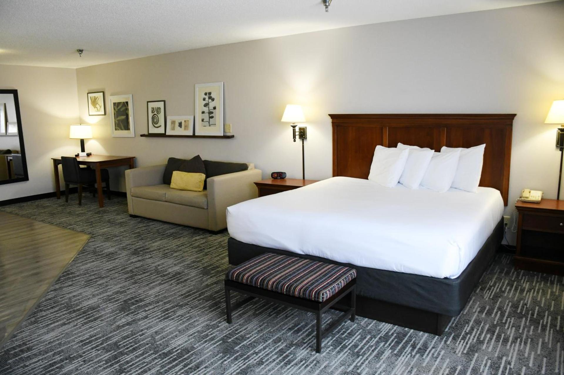 HARMONY INN & SUITES photo 7
