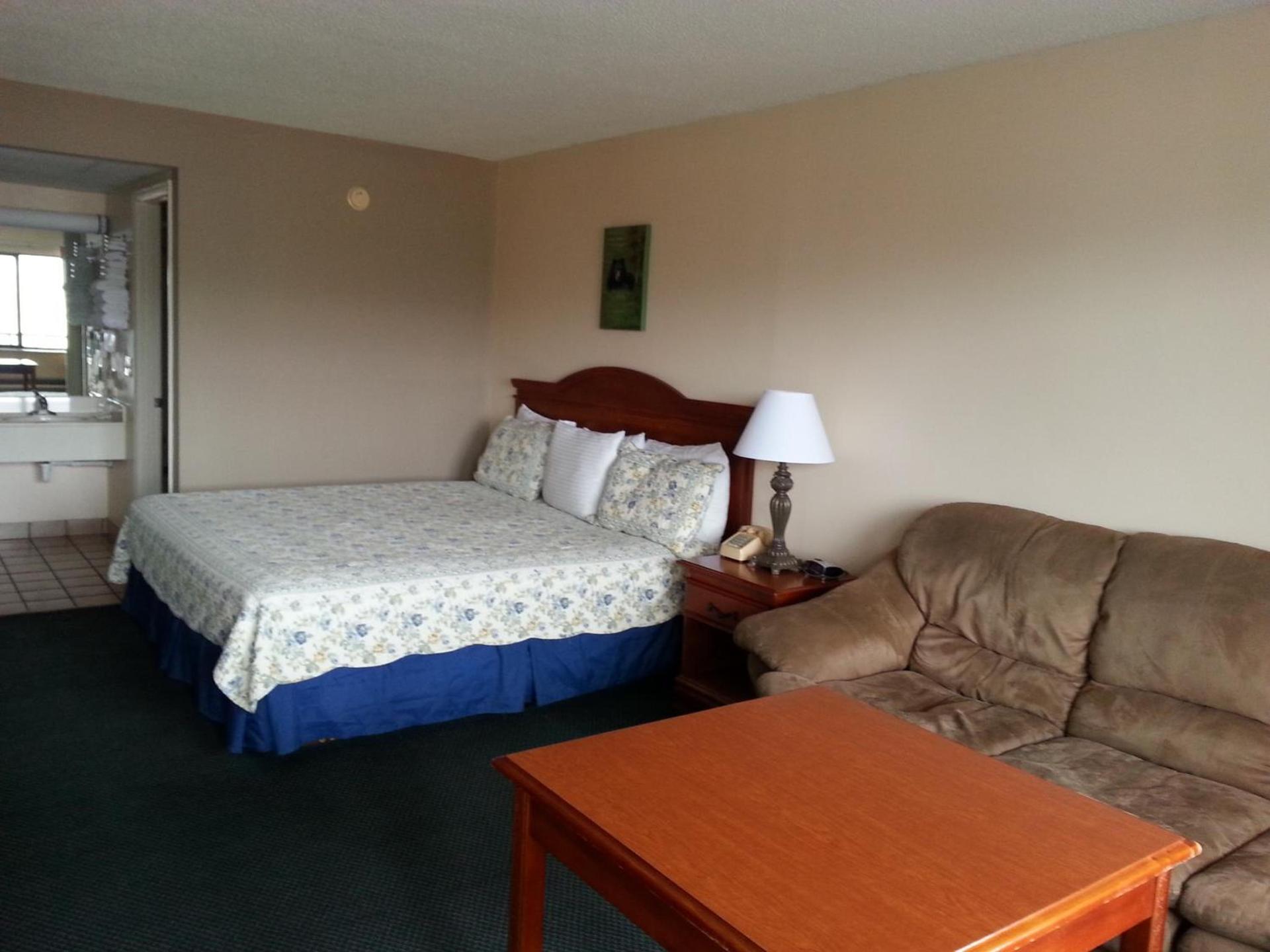 Mountain Breeze Motel photo 12