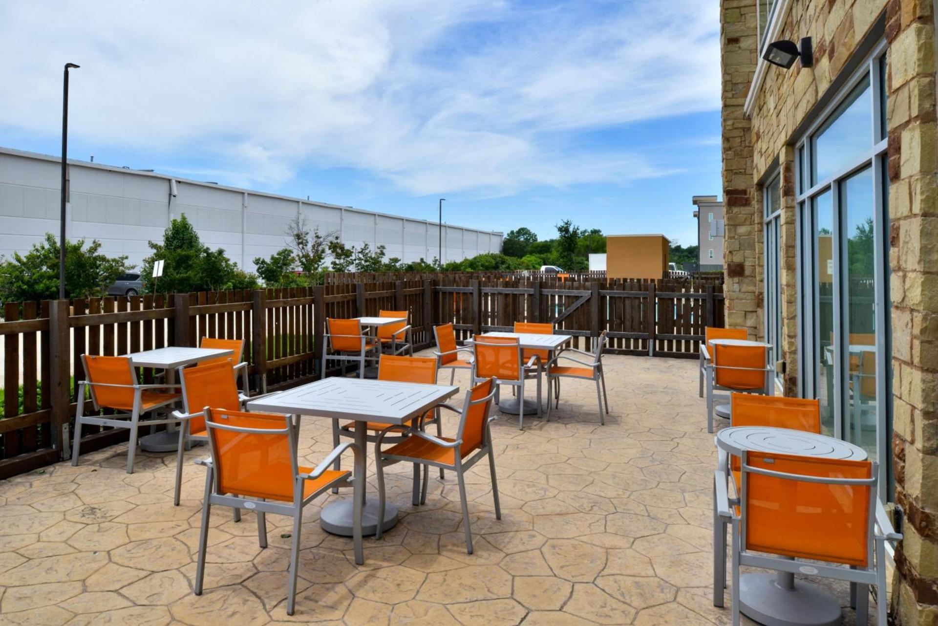 Holiday Inn Express & Suites - Wylie West by IHG photo 66