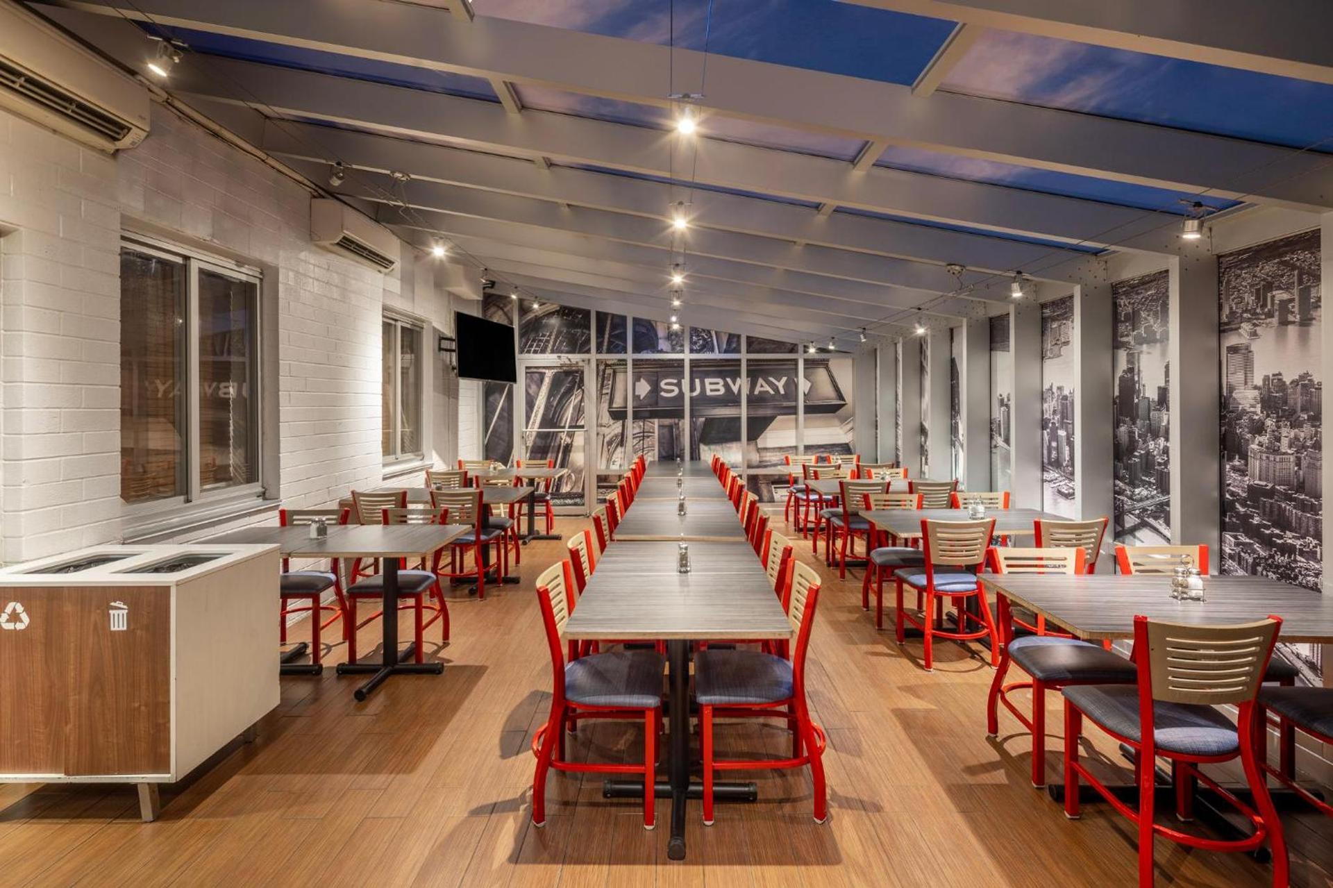 Holiday Inn Express - Times Square by IHG photo 29