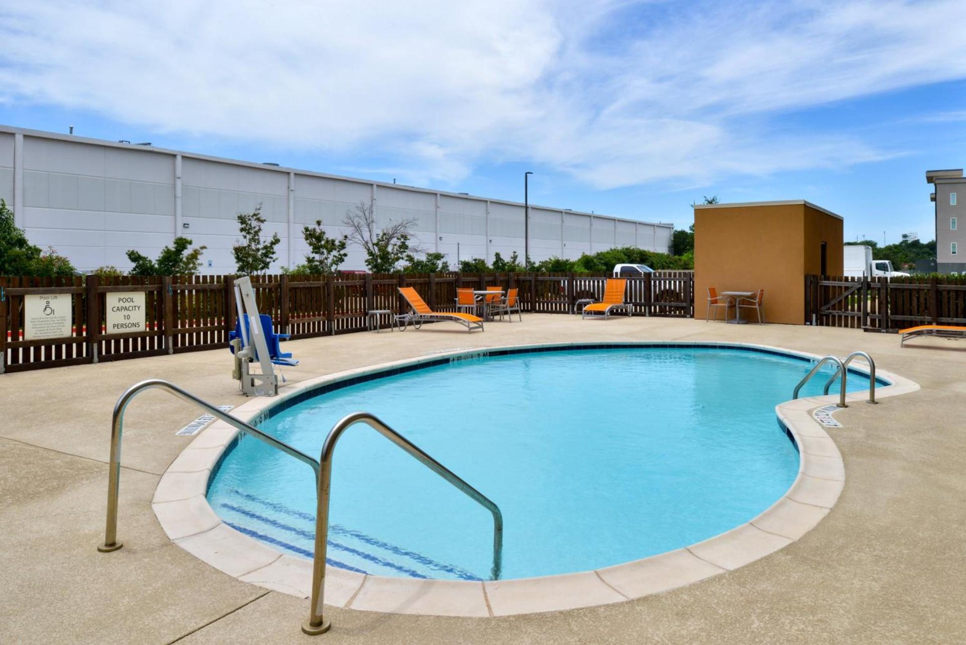 Holiday Inn Express & Suites - Wylie West by IHG photo 44