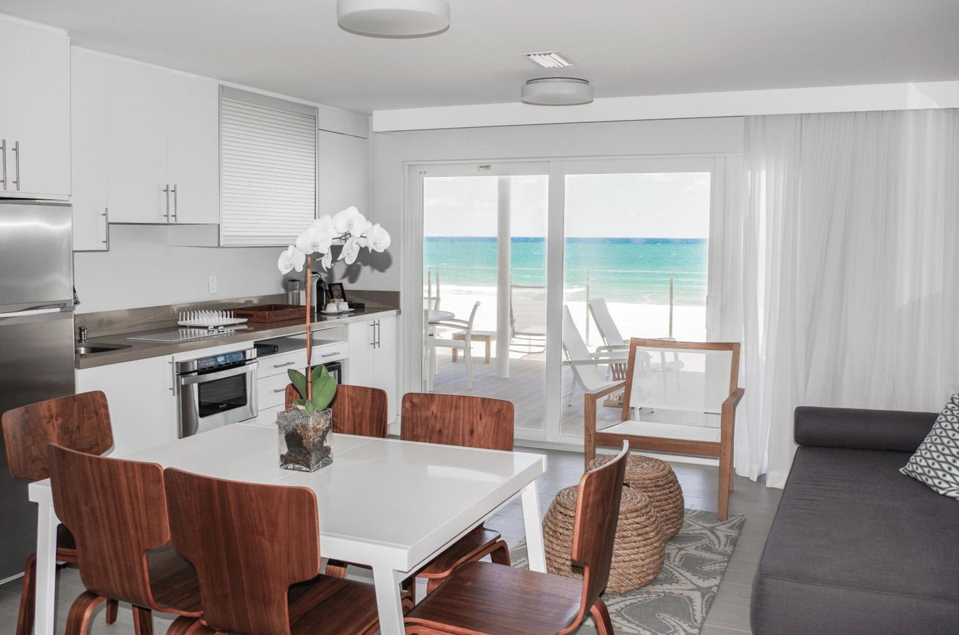 Tides Inn Hotel photo 28