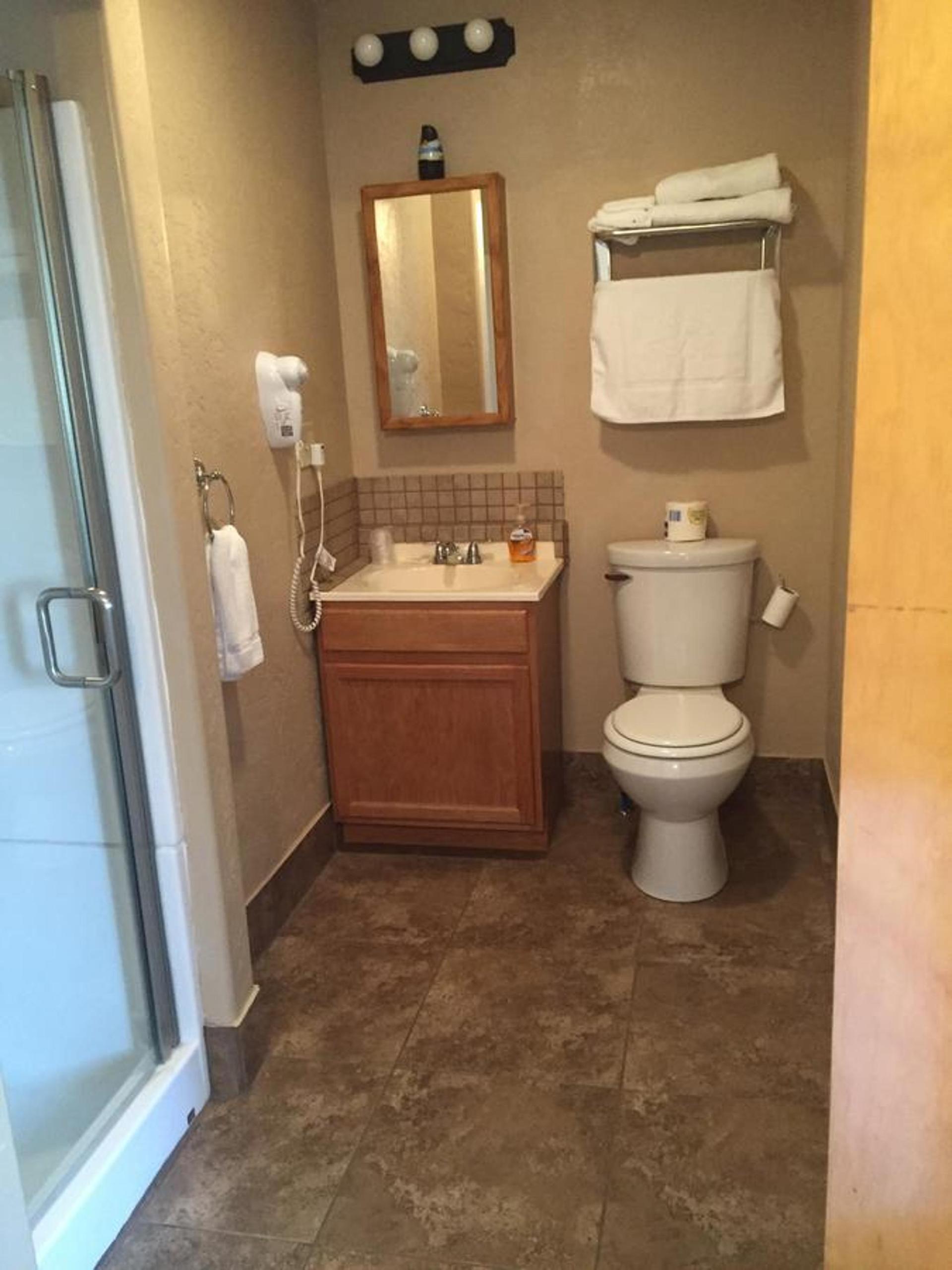 Harrison Inn photo 7