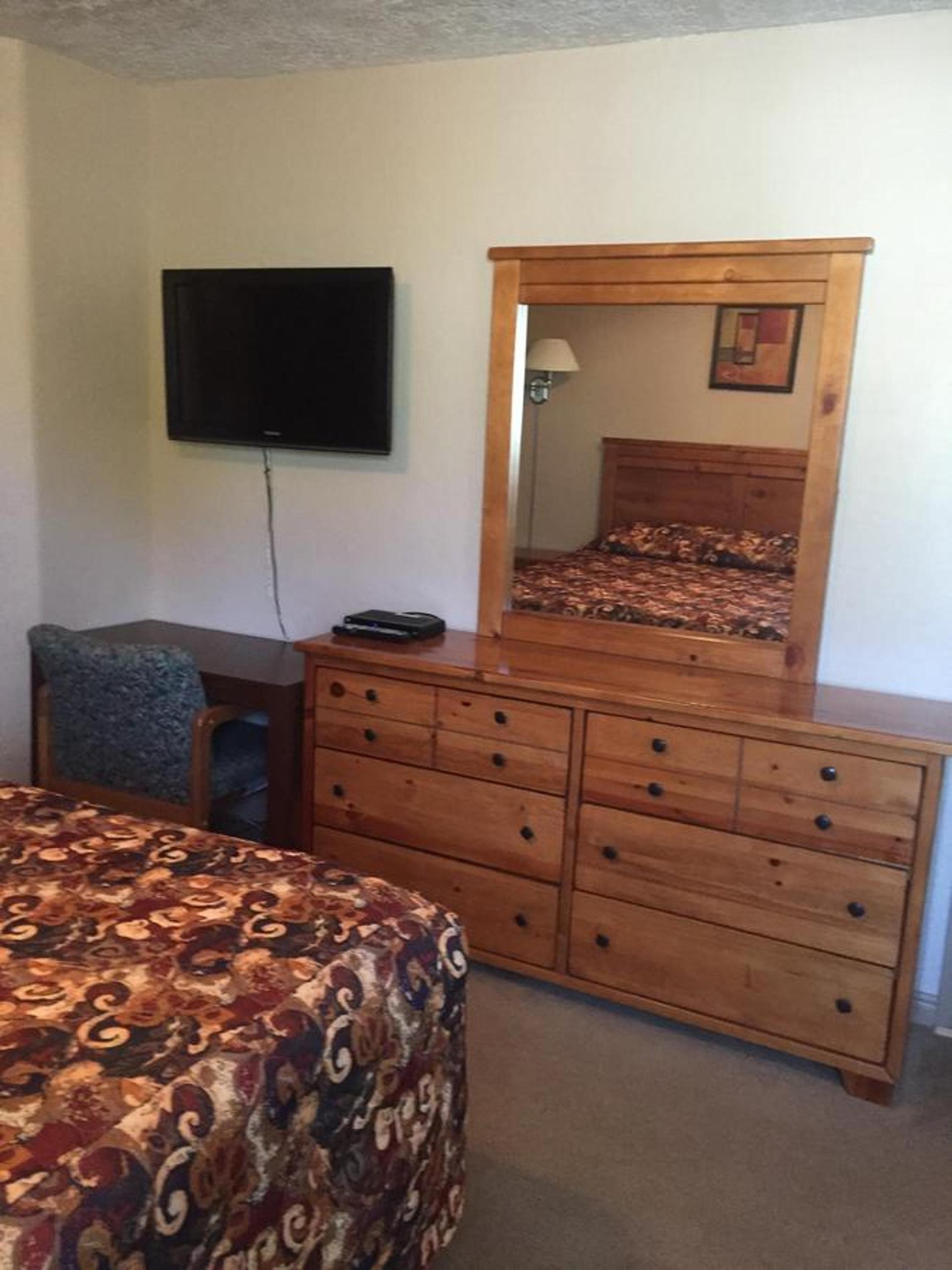 Harrison Inn photo 10