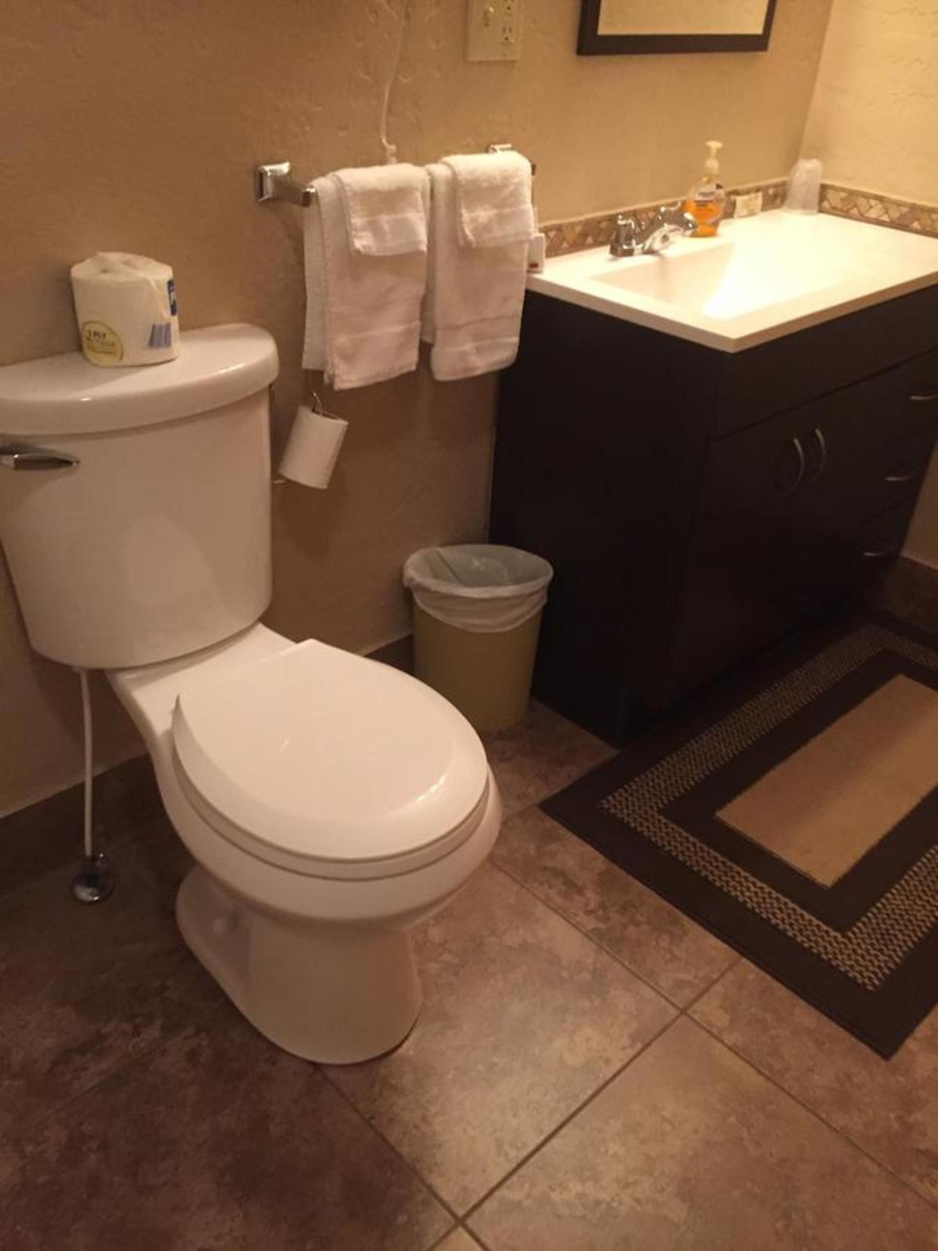 Harrison Inn photo 16