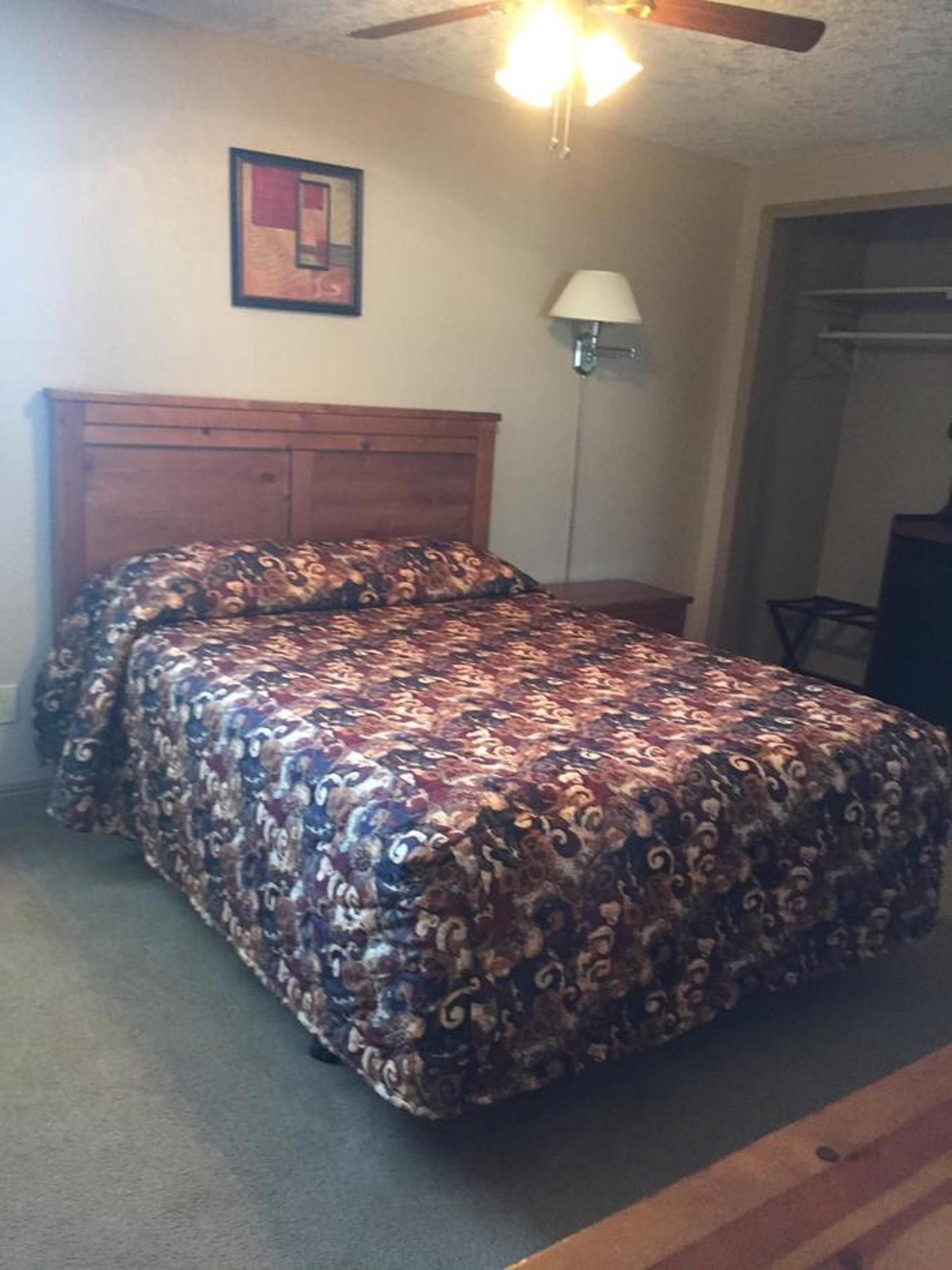 Harrison Inn photo 28