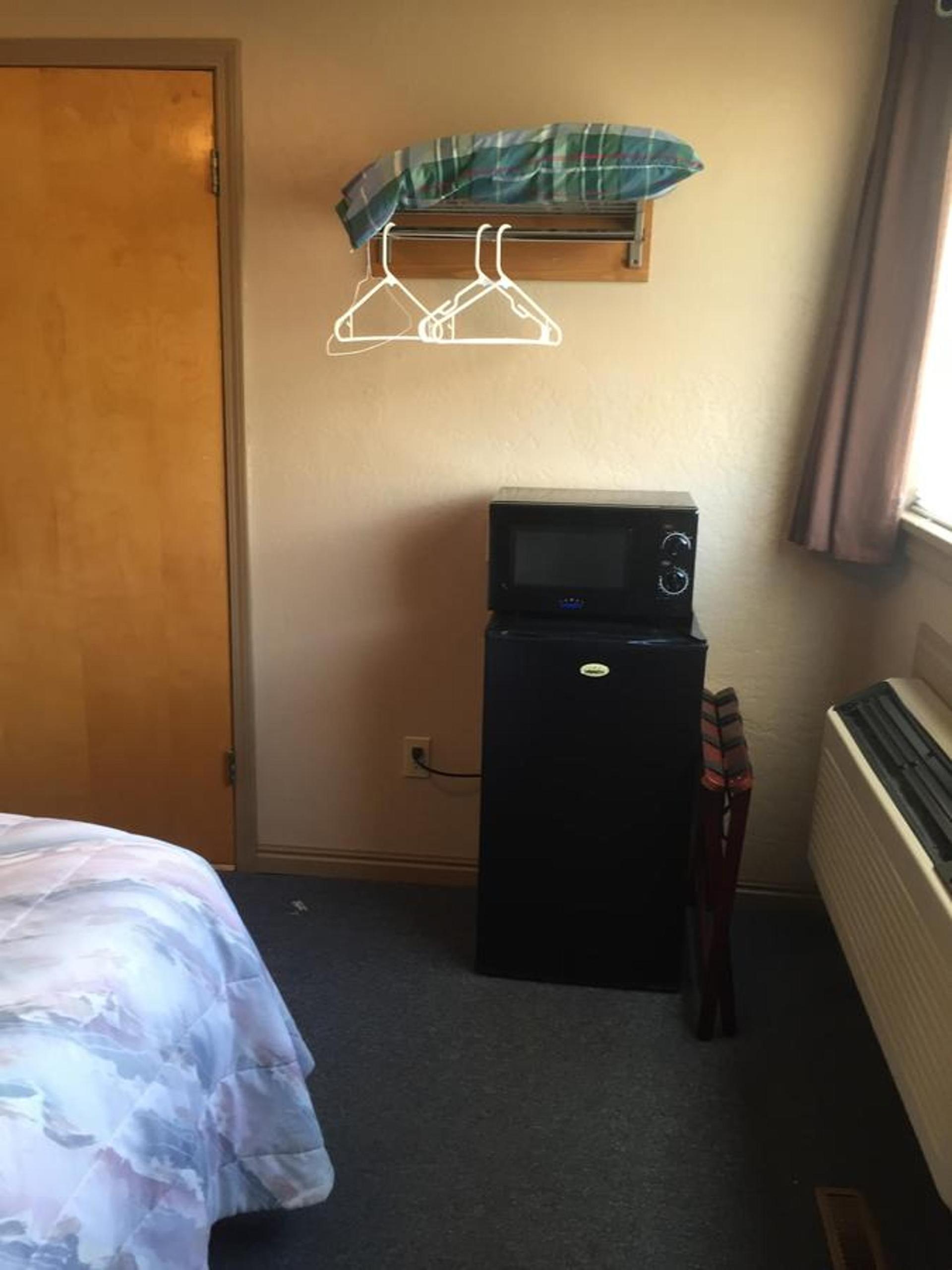 Harrison Inn photo 30