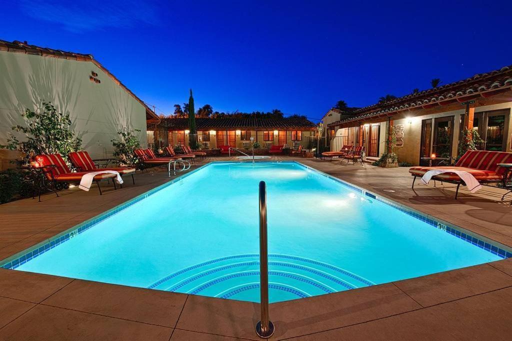 Los Arboles Hotel photo 13