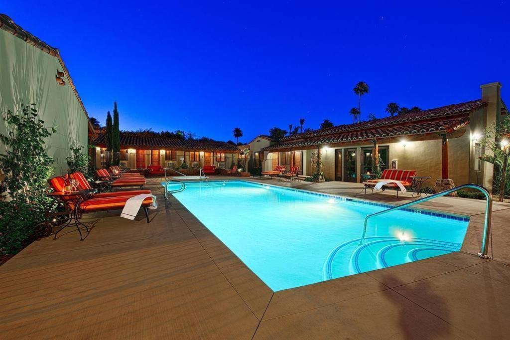 Los Arboles Hotel photo 12