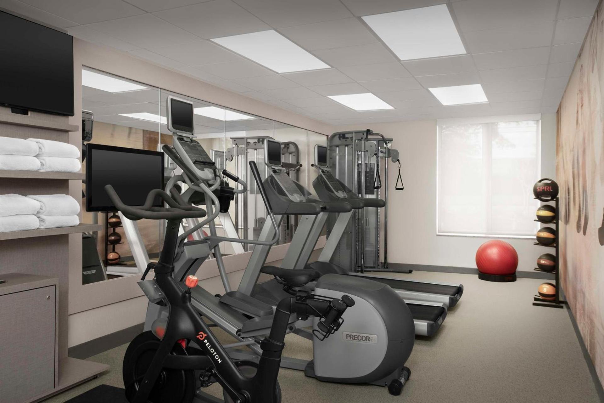 Hilton Garden Inn Gainesville photo 15