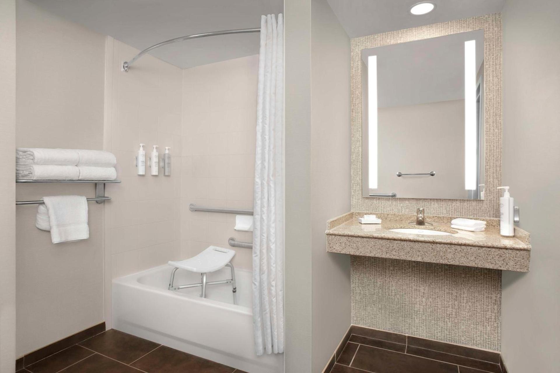 Hilton Garden Inn Gainesville photo 23