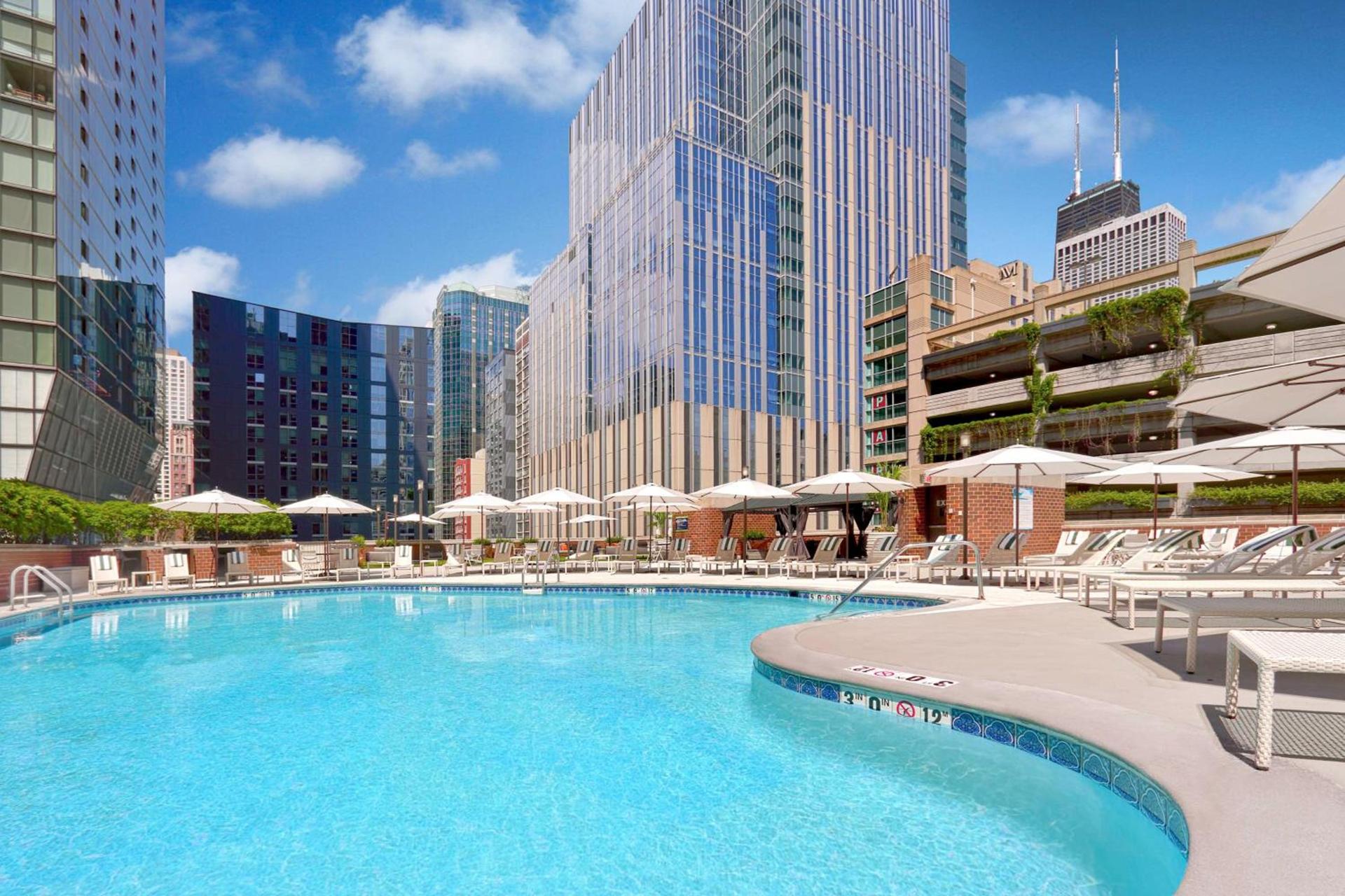 DoubleTree by Hilton Chicago Magnificent Mile photo 12
