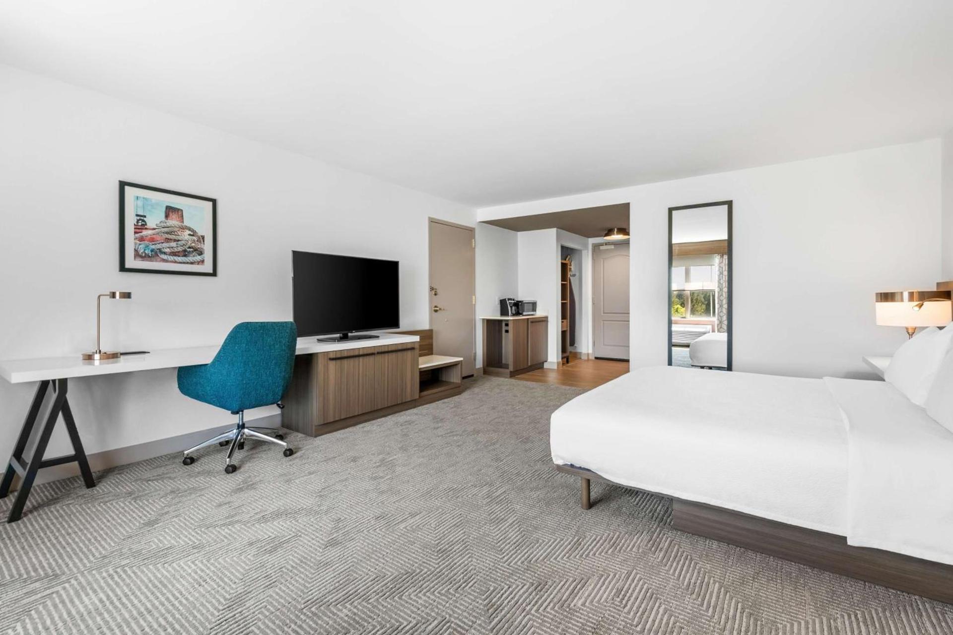 Hilton Garden Inn Suffolk Riverfront photo 41