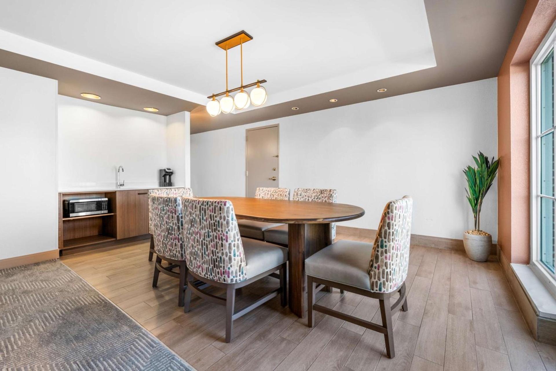 Hilton Garden Inn Suffolk Riverfront photo 48