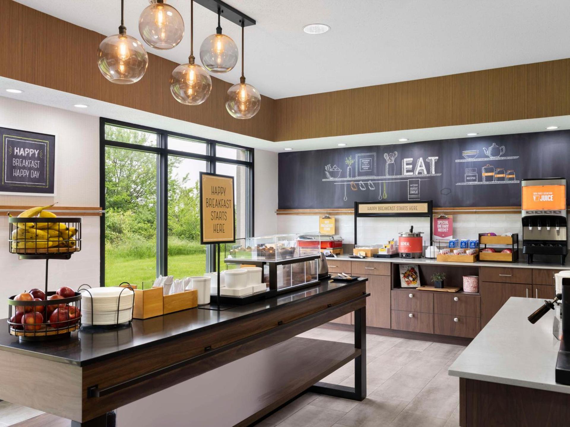Hampton Inn Ottawa - Starved Rock Area photo 7