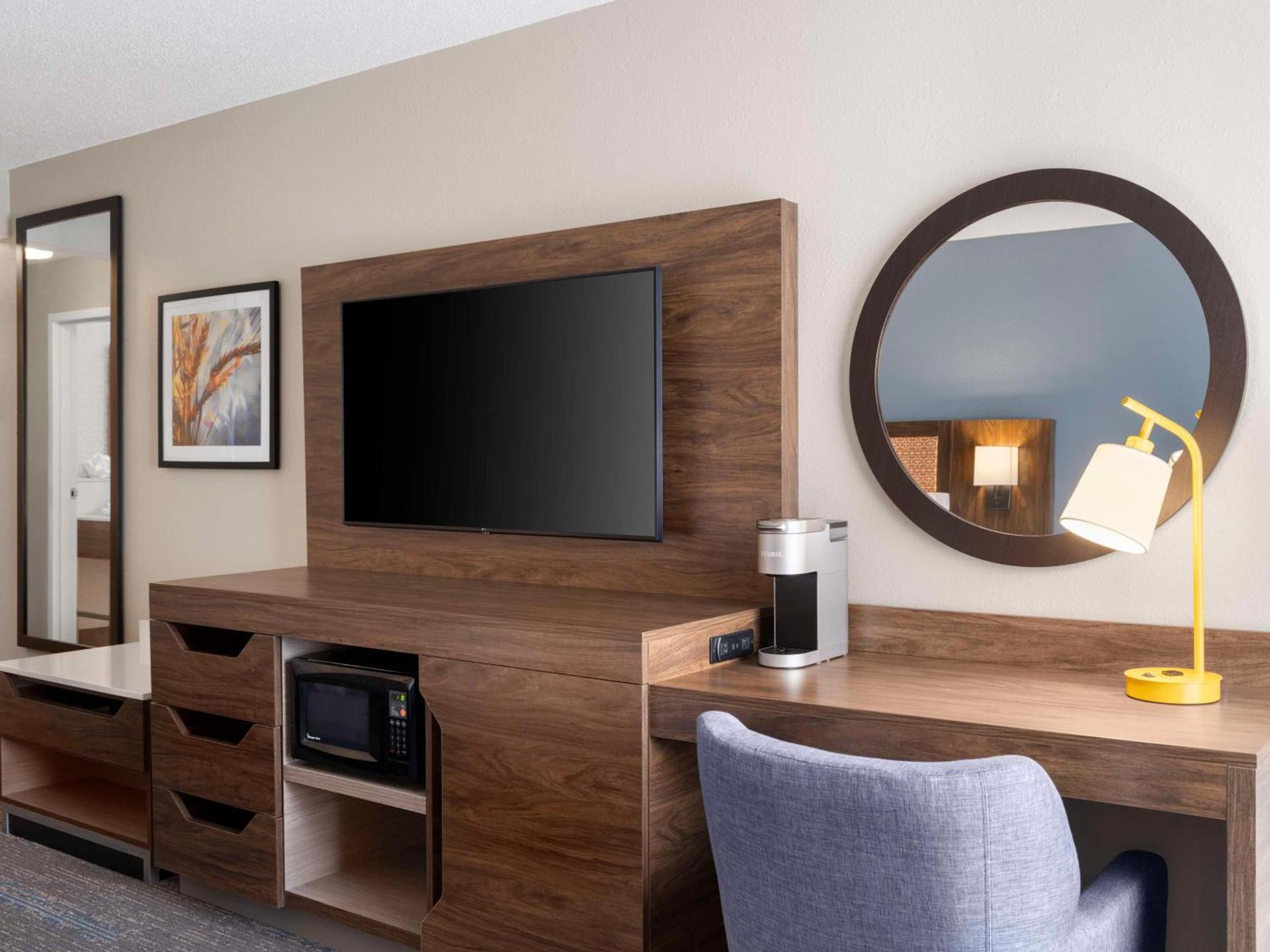 Hampton Inn Ottawa - Starved Rock Area photo 16