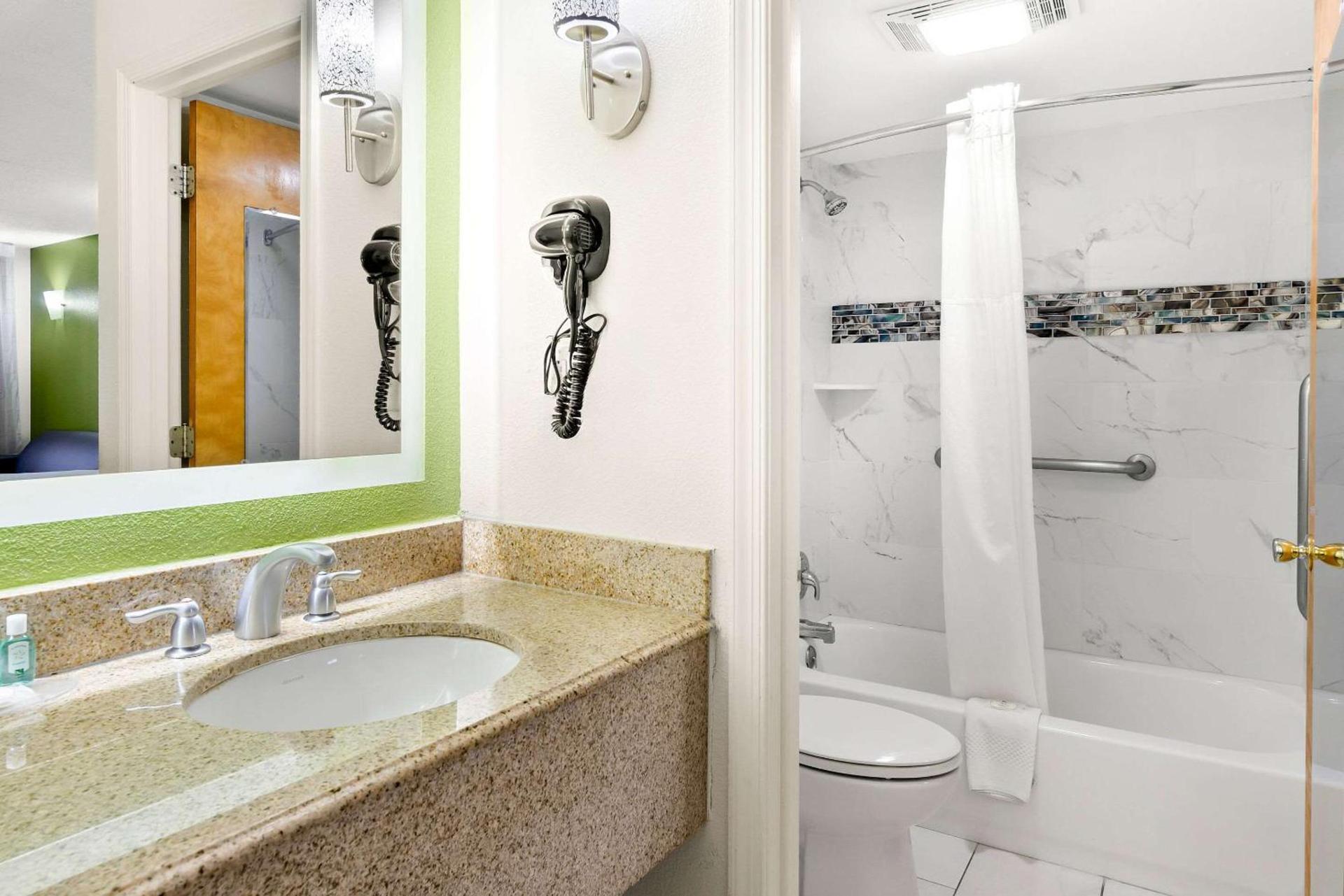 Quality Inn Salem - I-81 photo 16