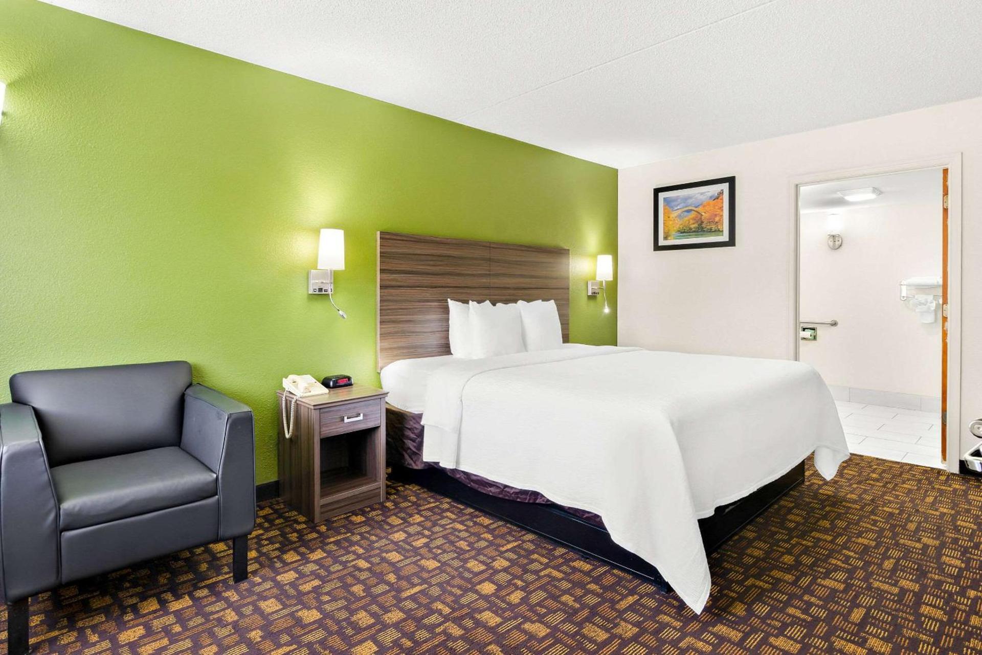 Quality Inn Salem - I-81 photo 24