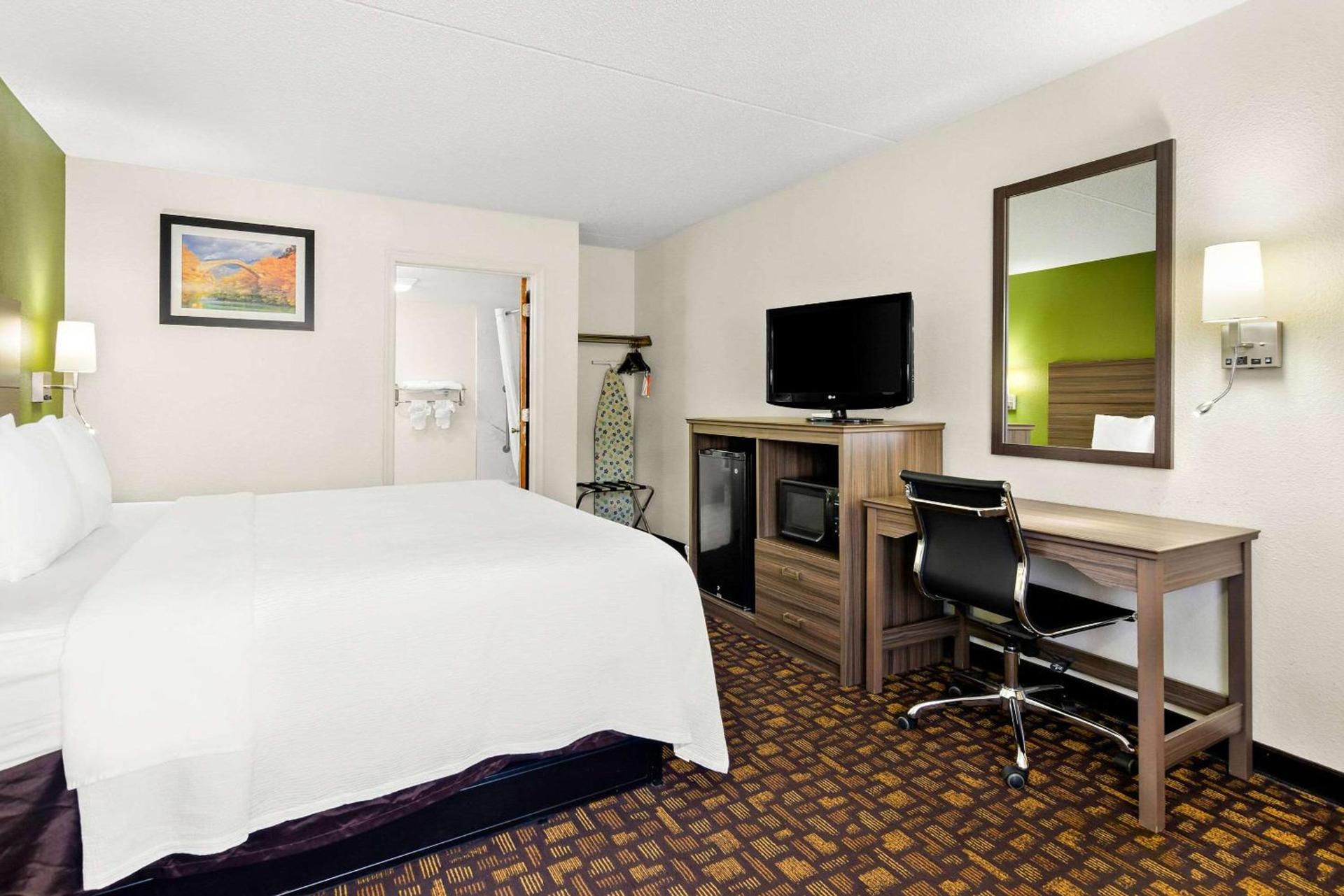 Quality Inn Salem - I-81 photo 25
