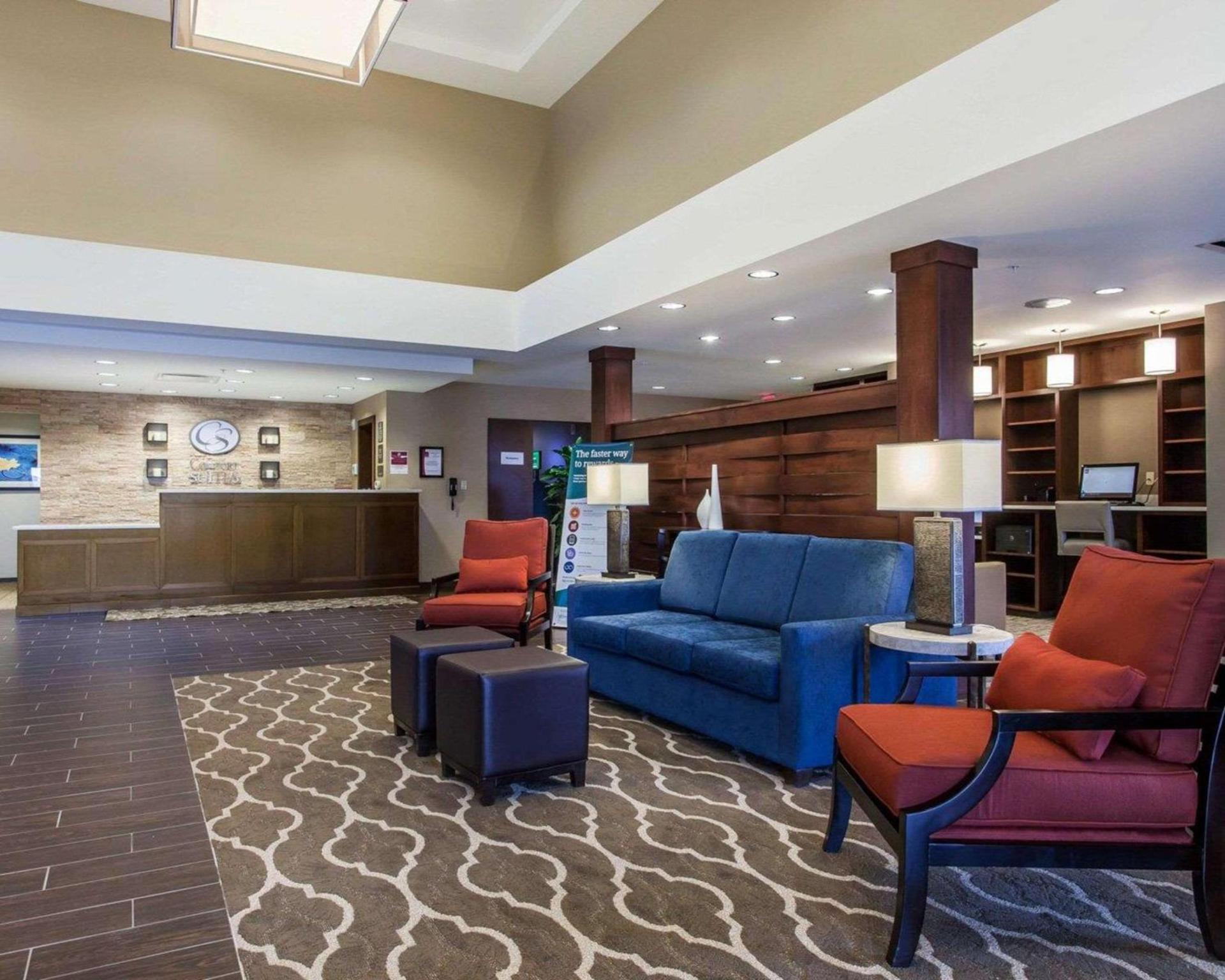 Comfort Suites-Youngstown North photo 2