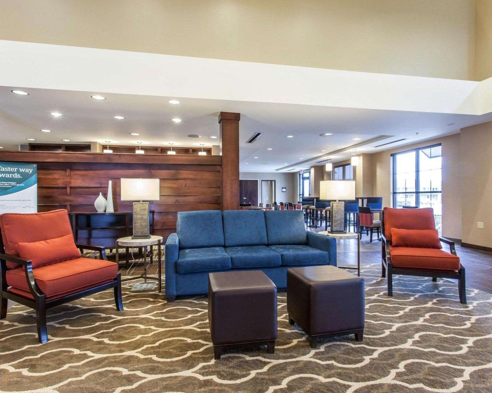 Comfort Suites-Youngstown North photo 5