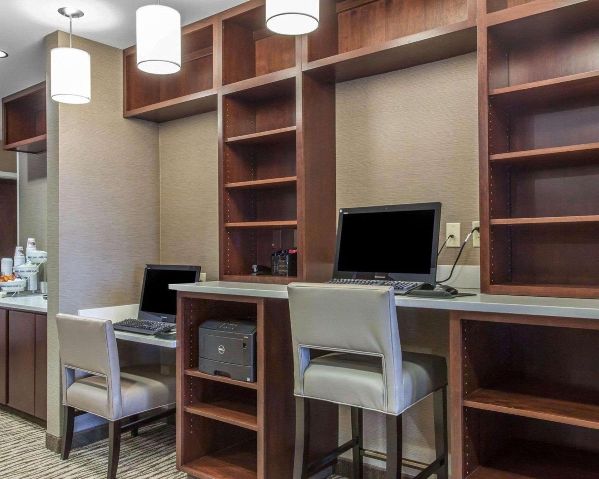 Comfort Suites-Youngstown North photo 26