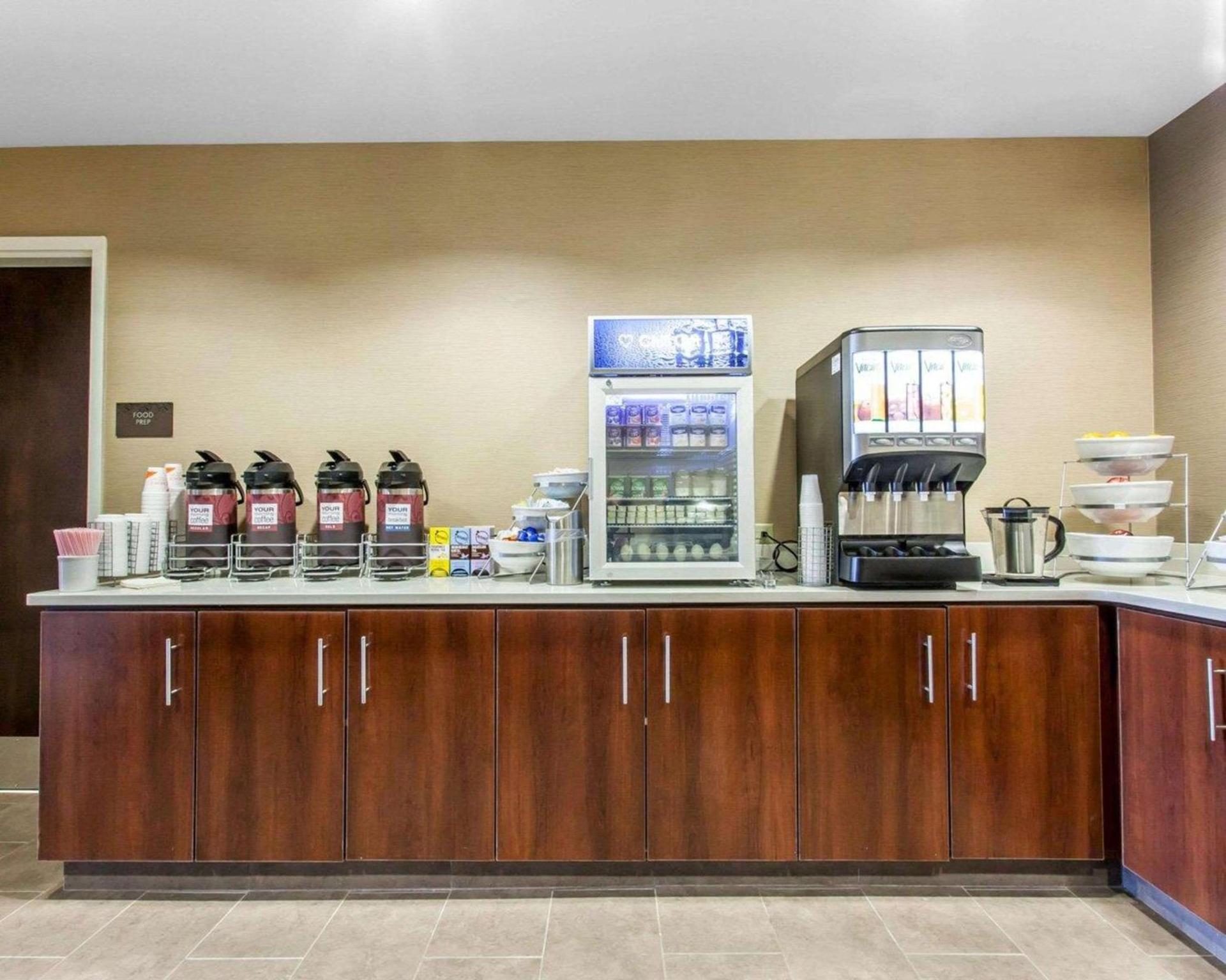 Comfort Suites-Youngstown North photo 29