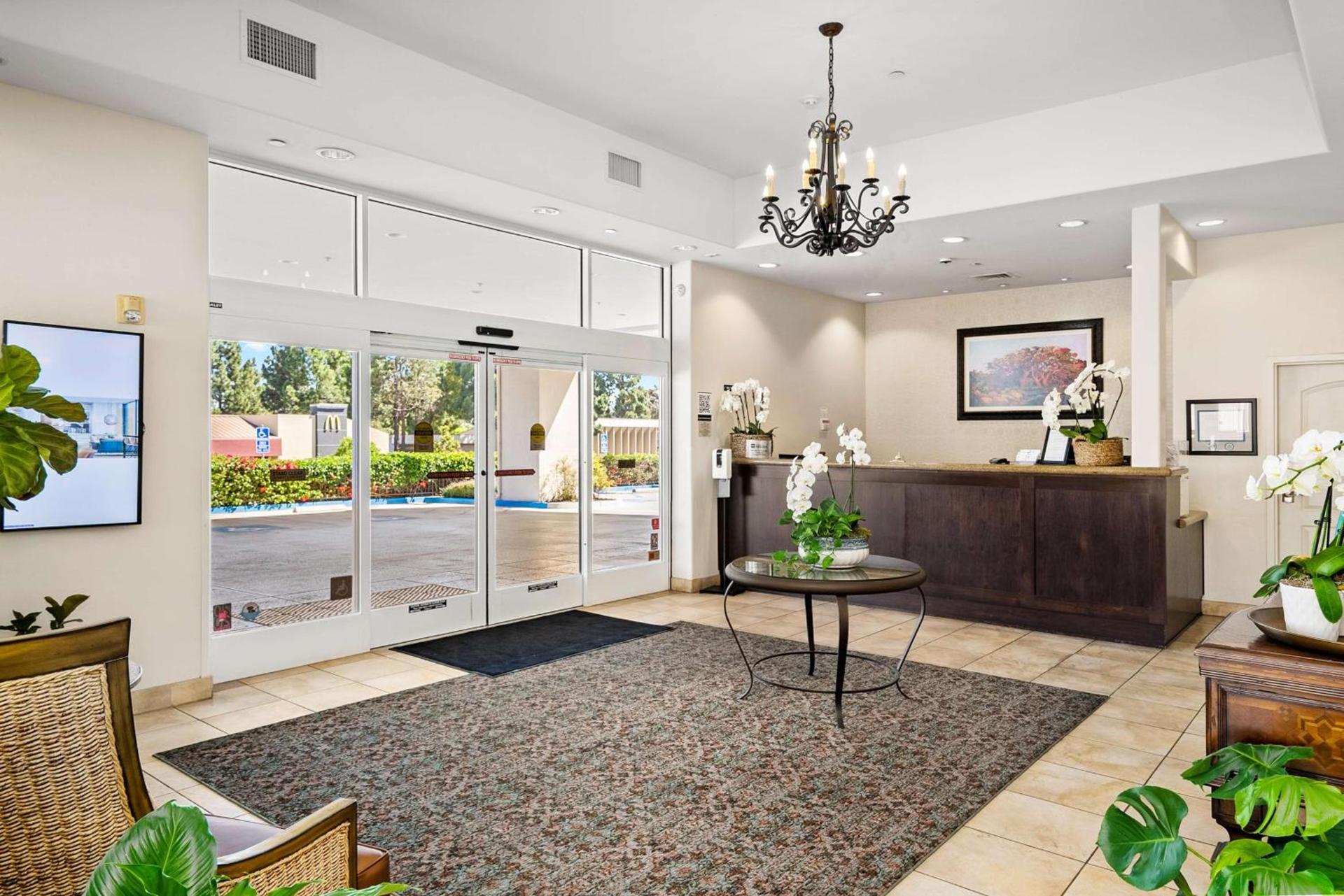 Best Western Plus Royal Oak Hotel photo 4