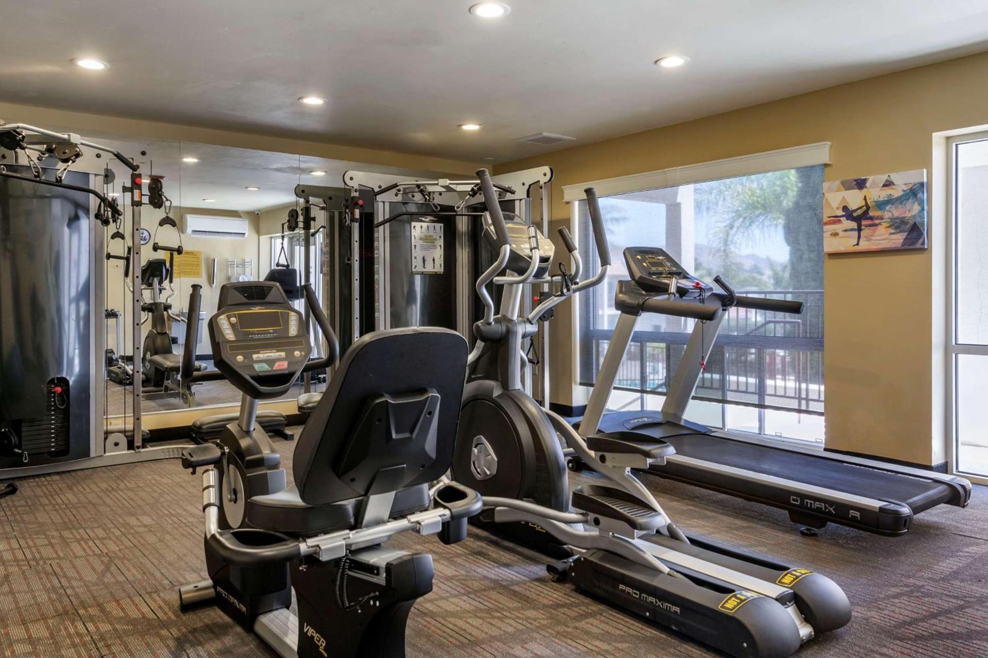 Best Western Plus Royal Oak Hotel photo 30