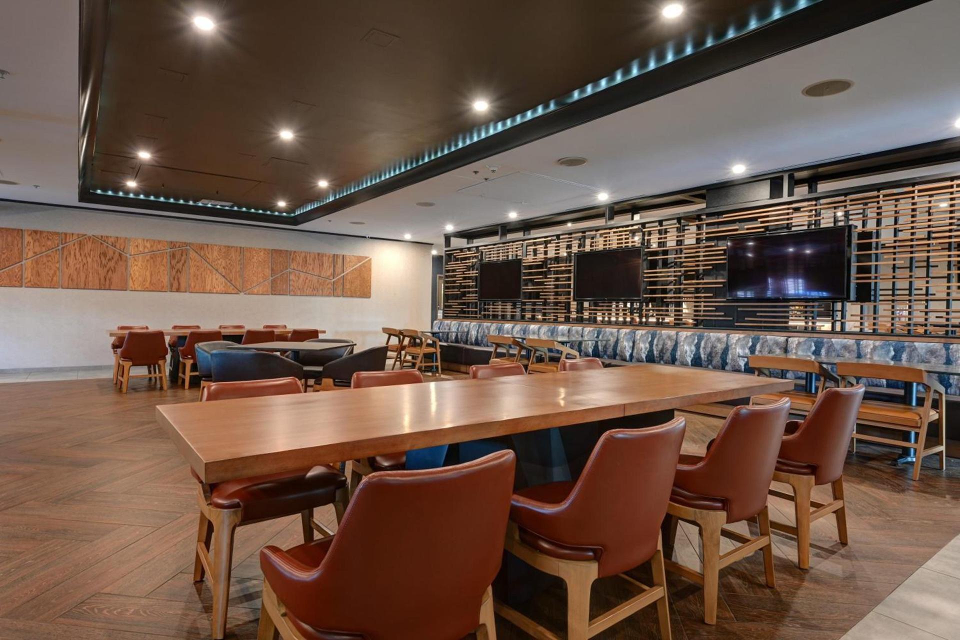 DoubleTree by Hilton Denver International Airport, CO photo 20
