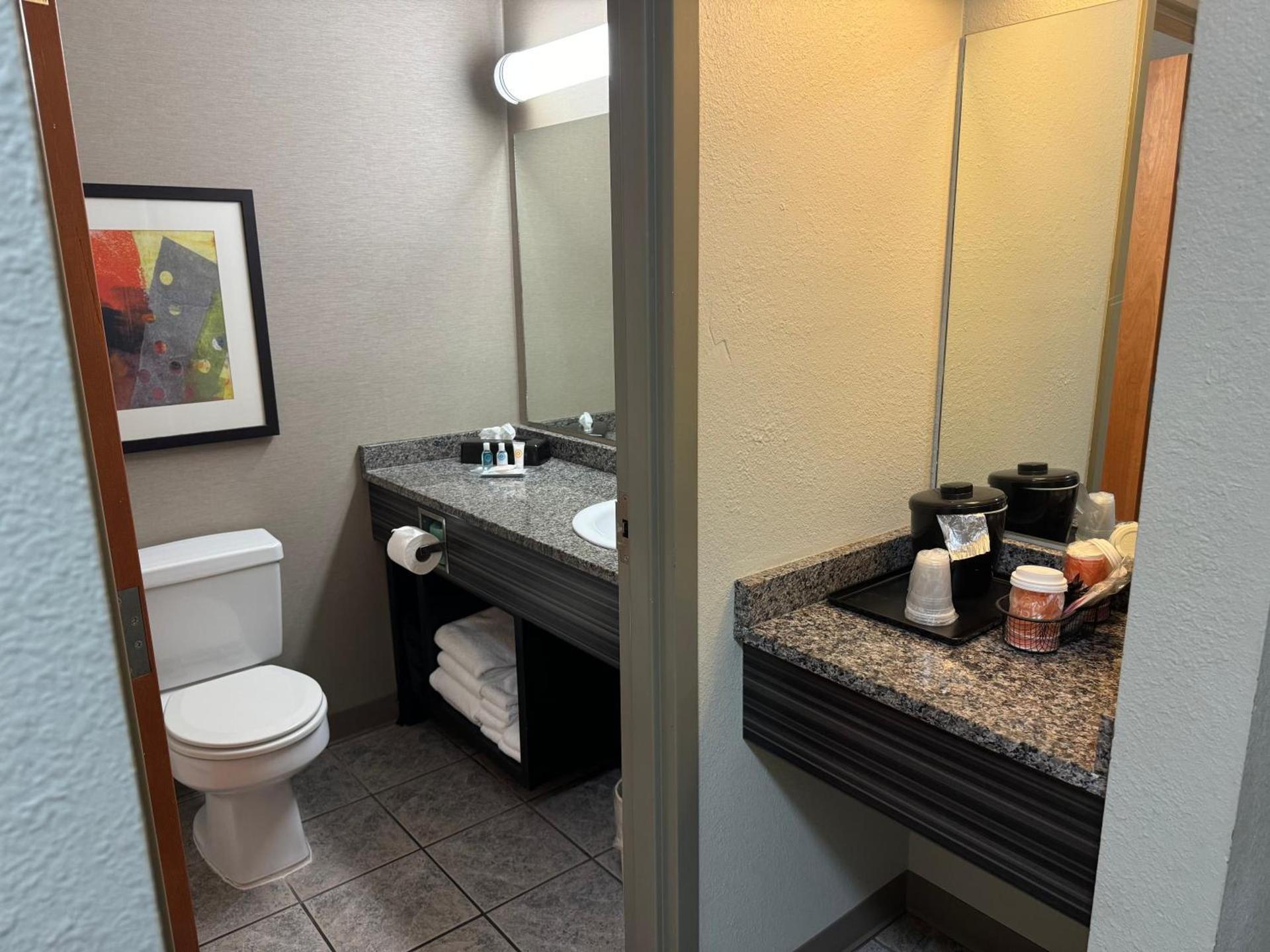 Comfort Inn Huntington near University area photo 17