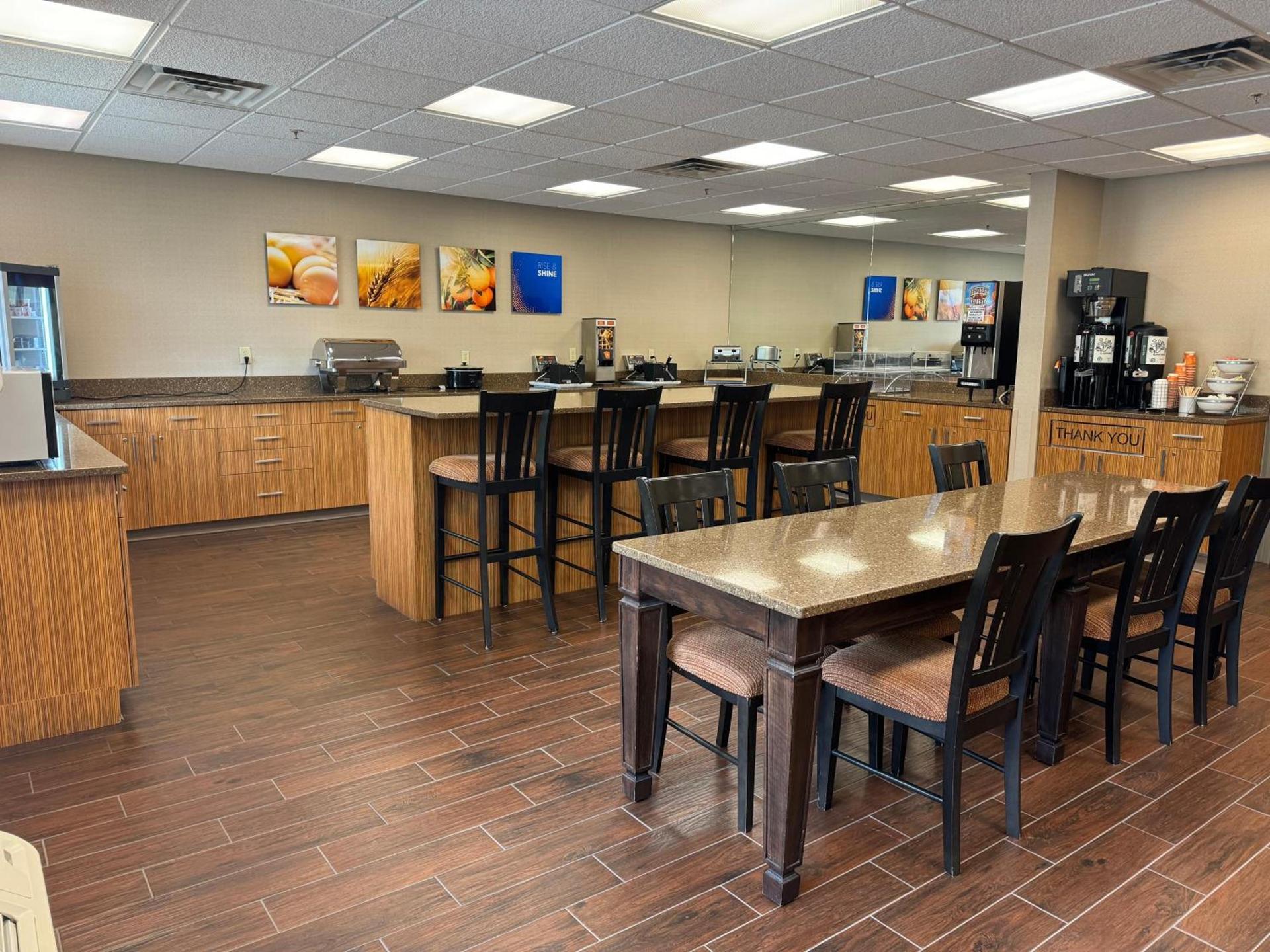 Comfort Inn Huntington near University area photo 31