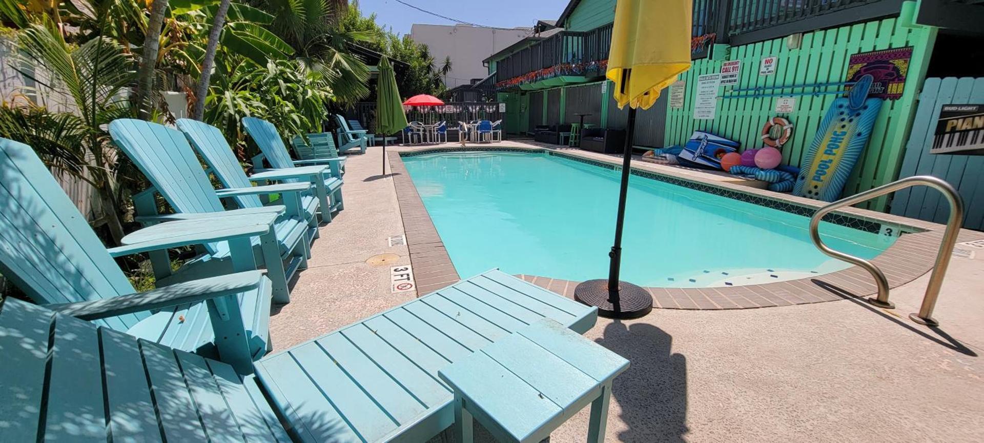 Upper Deck Hotel and Bar - Adults Only photo 9