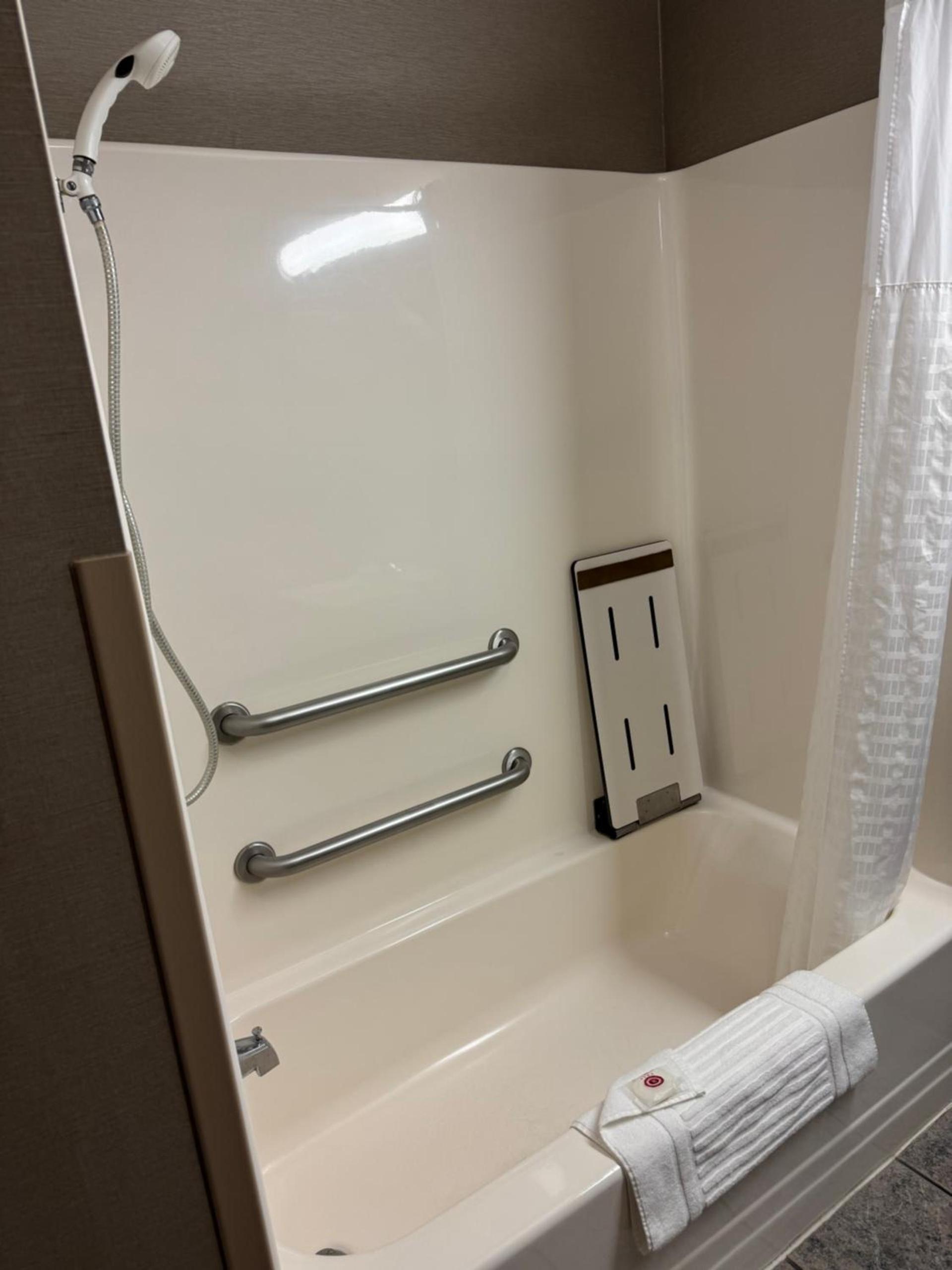 Comfort Inn Huntington near University area photo 40