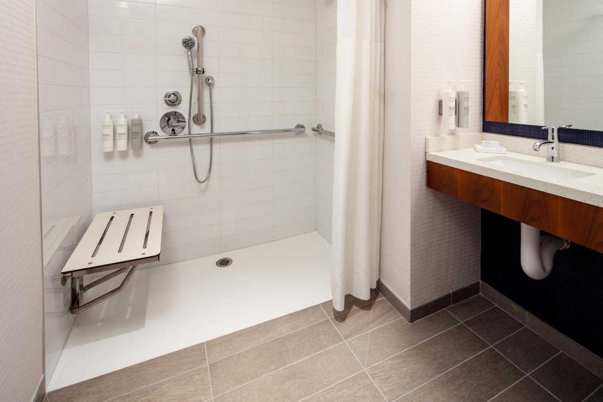 Hampton Inn by Hilton New York Times Square photo 19