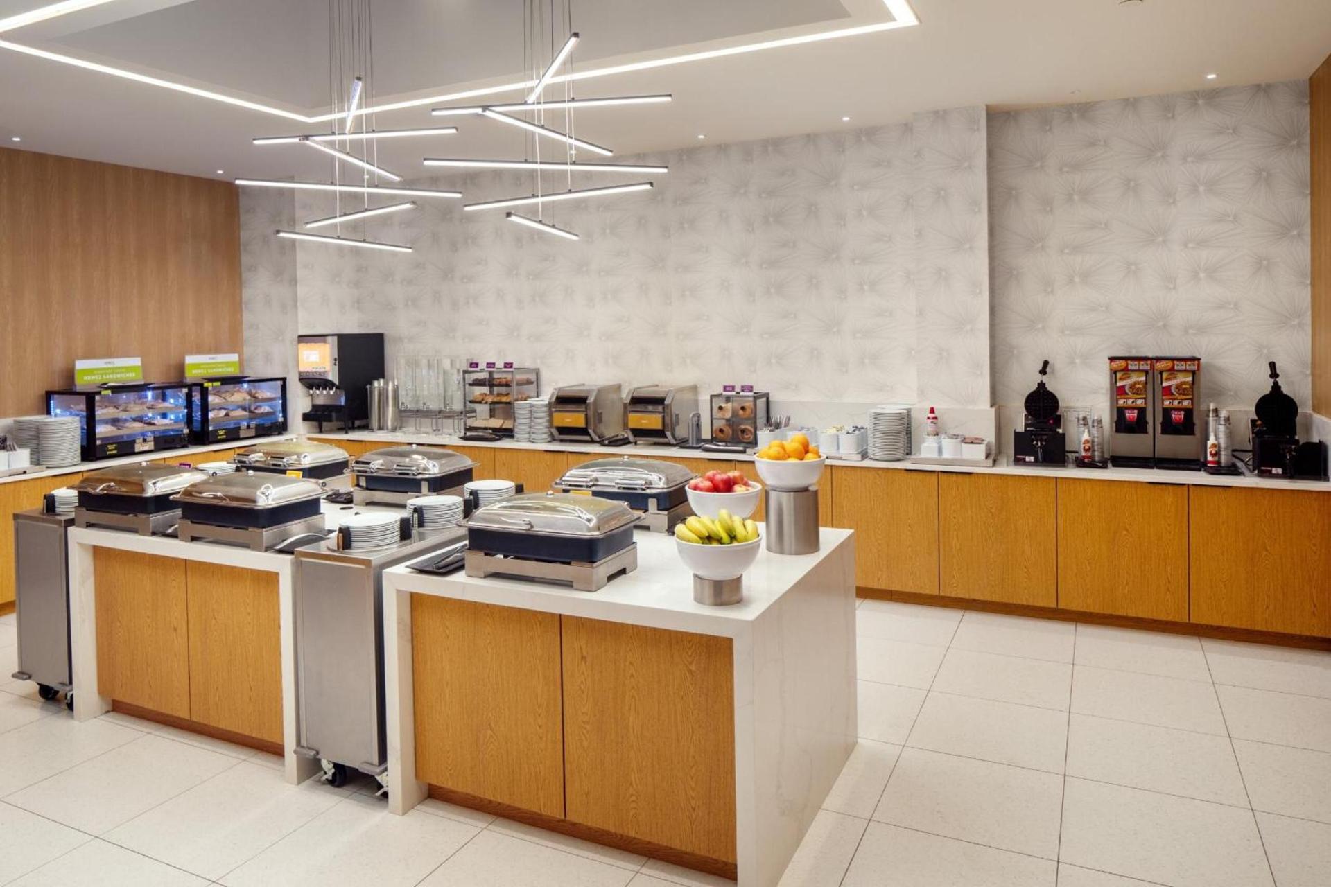 Home2 Suites By Hilton New York Times Square photo 12