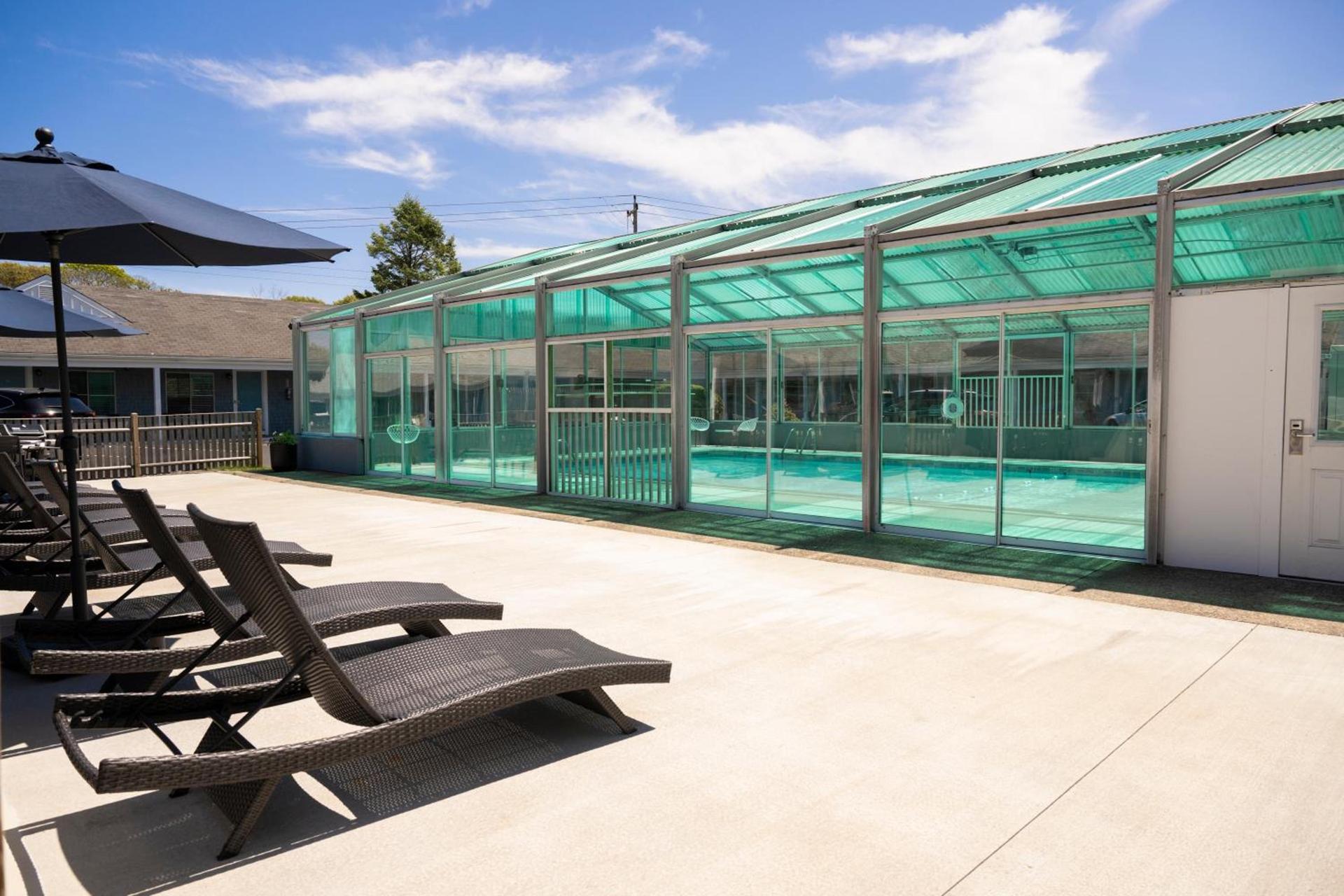 Endless Dunes, A Modern Motel photo 2