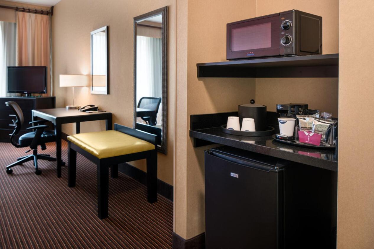 Hampton Inn and Suites Ogden photo 20