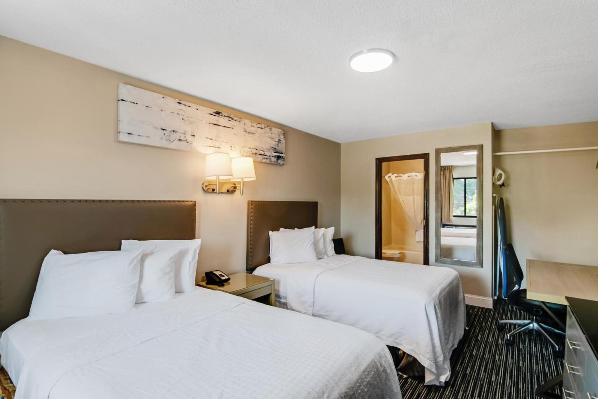 Americas Best Value Inn Torrington, CT photo 23