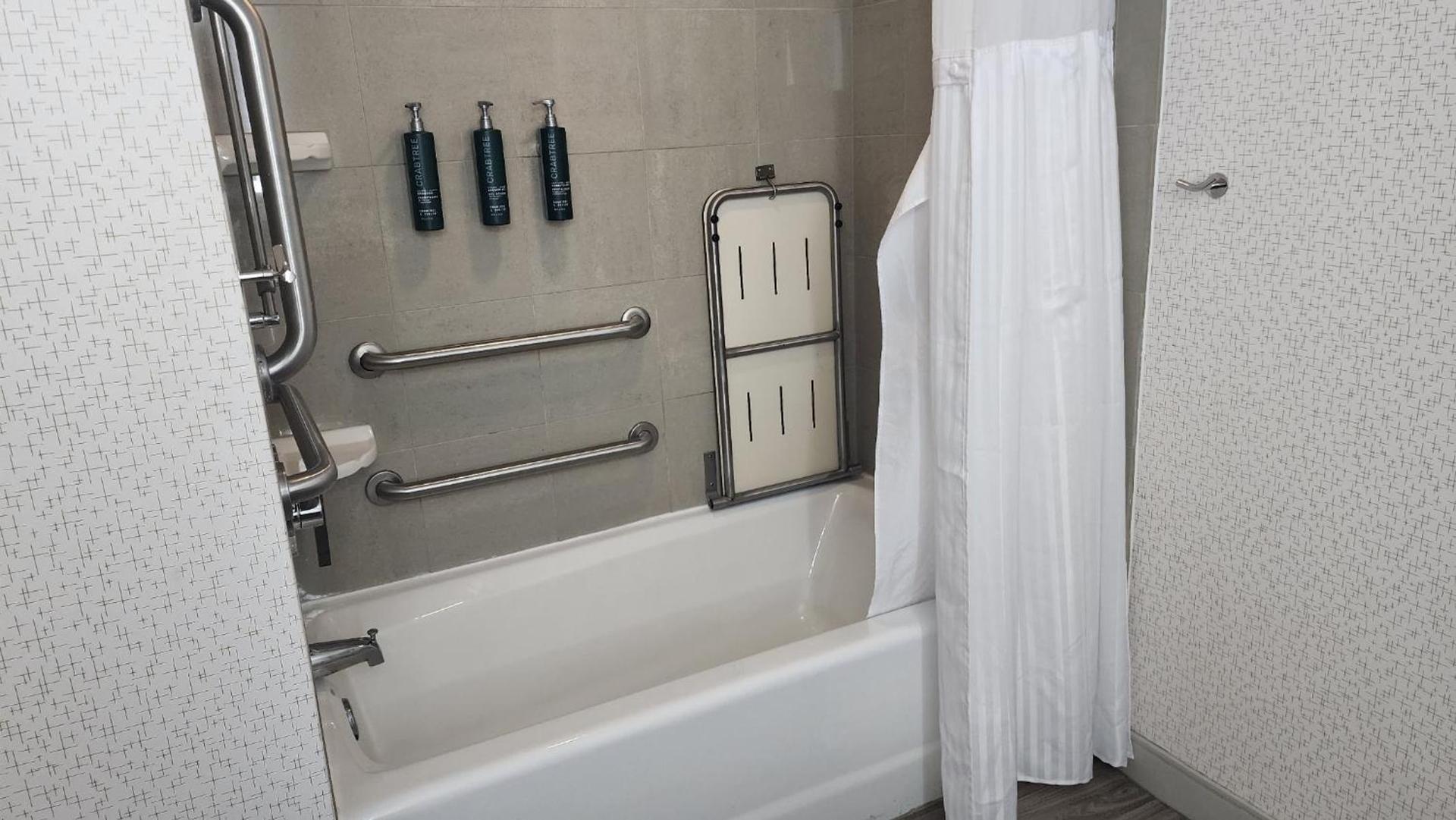 Hilton Durham near Duke University photo 33