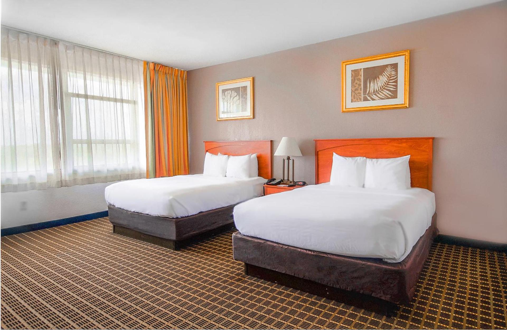 Clarion Inn & Suites Miami International Airport photo 28