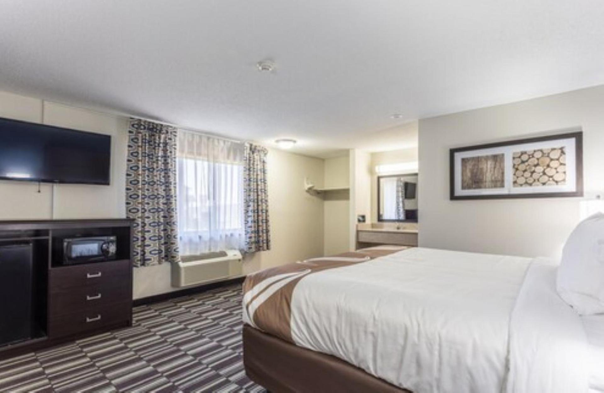 Quality Inn Farmington photo 9